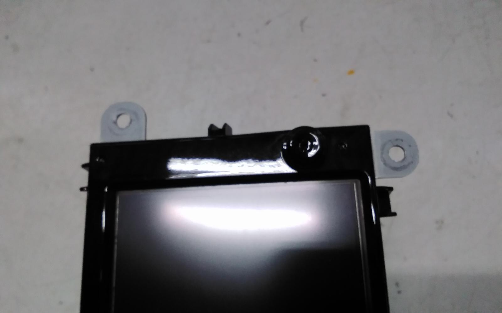 View Auto part Radio/Cd/Dvd/Sat/Tv Renault Clio 2014