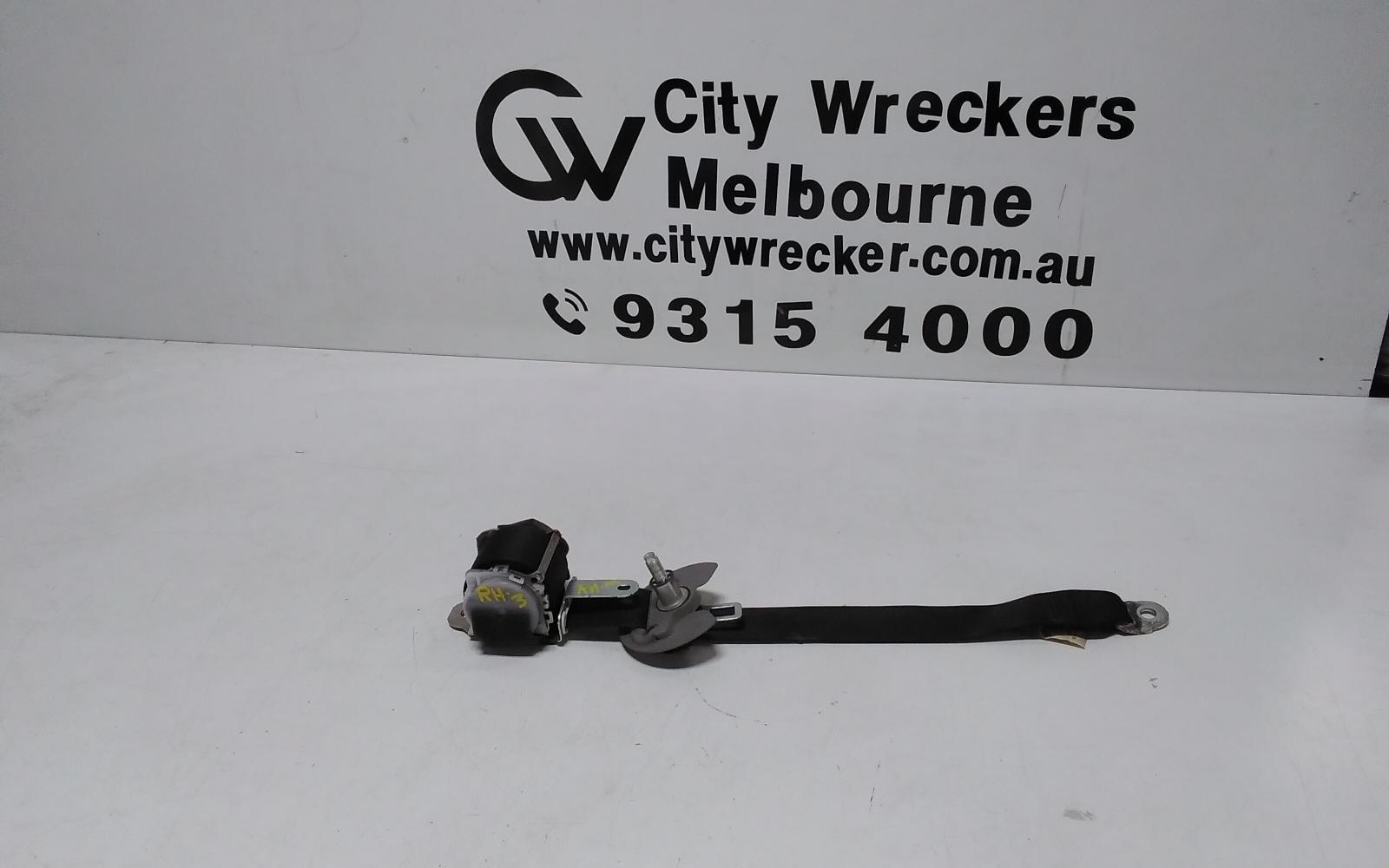 View Auto part Seatbelt/Stalk Toyota Kluger 2014