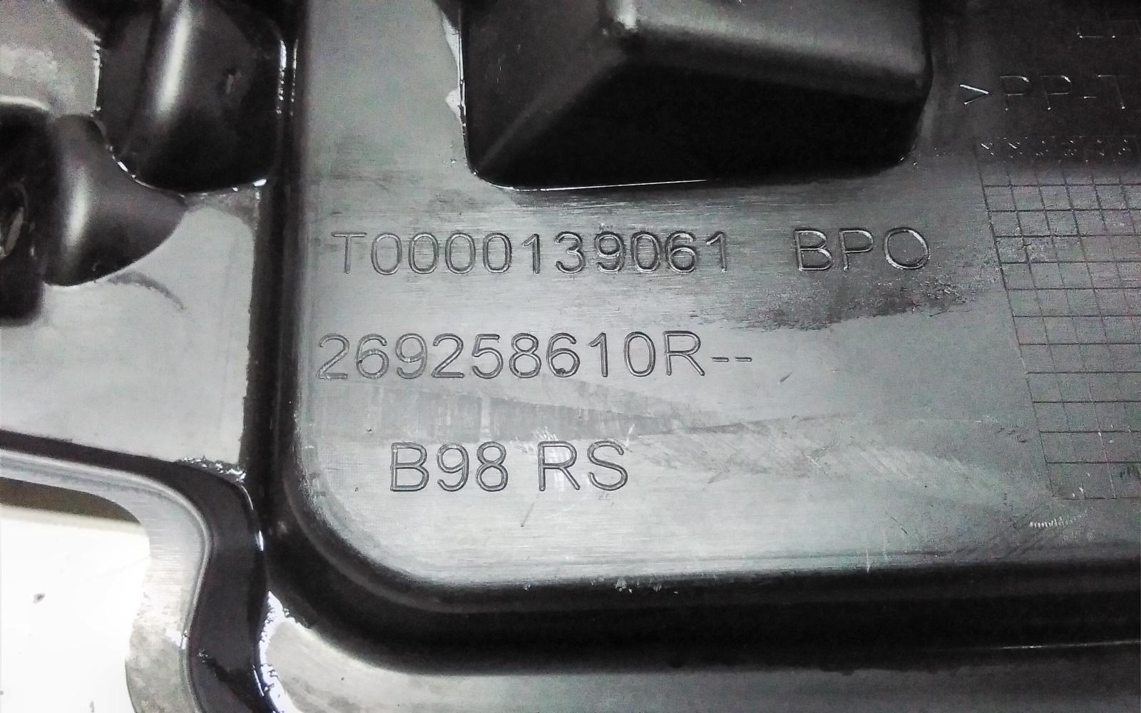 2014 Renault Clio Left Indicator/Fog/Side View Auto part Left Indicator/Fog/Side Renault Clio 2014