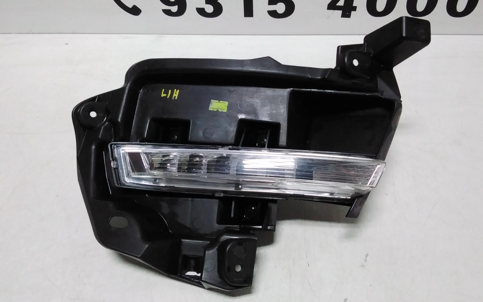 2014 Renault Clio Left Indicator/Fog/Side View Auto part Left Indicator/Fog/Side Renault Clio 2014