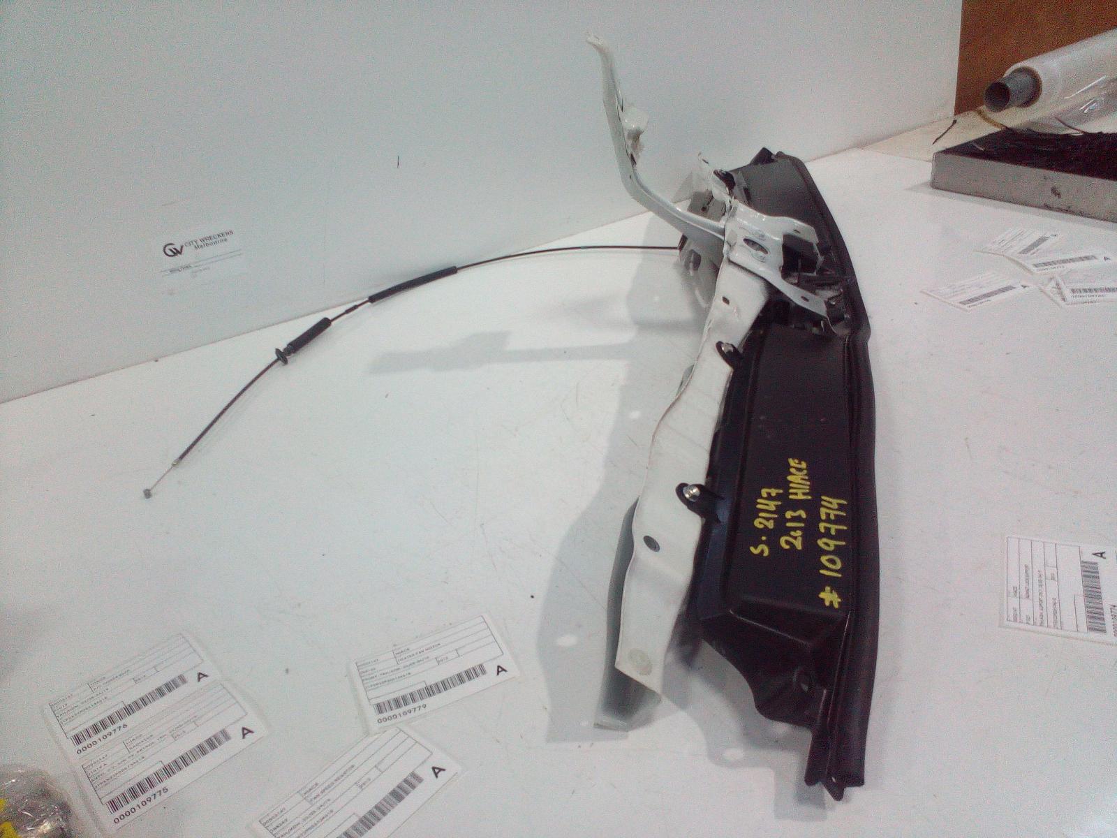 View Auto part Bonnet Lock/Support Toyota Hiace 2013