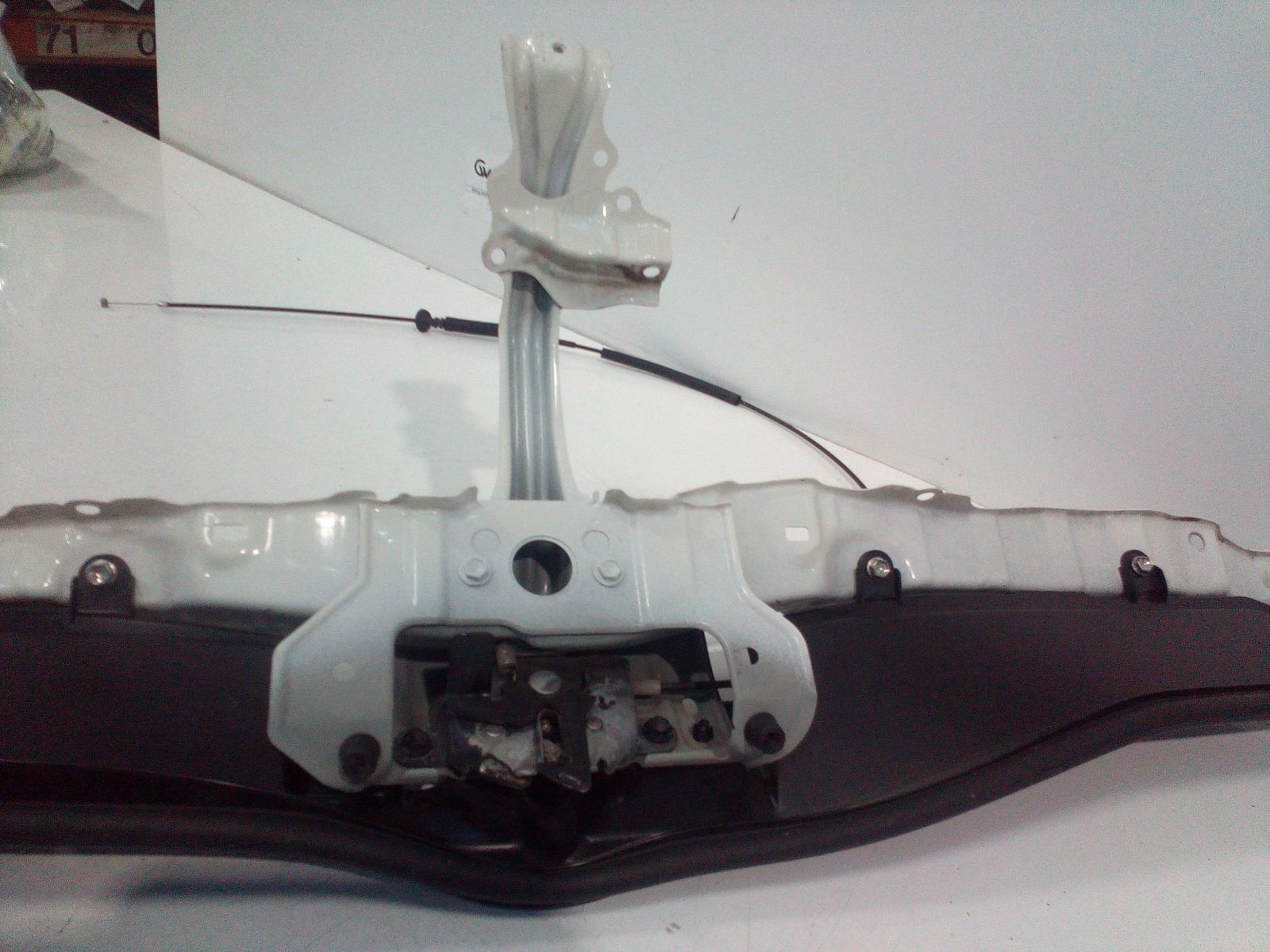 View Auto part Bonnet Lock/Support Toyota Hiace 2013