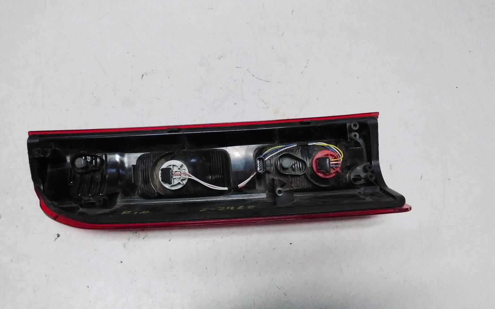 View Auto part Right Taillight Renault Trafic 2021