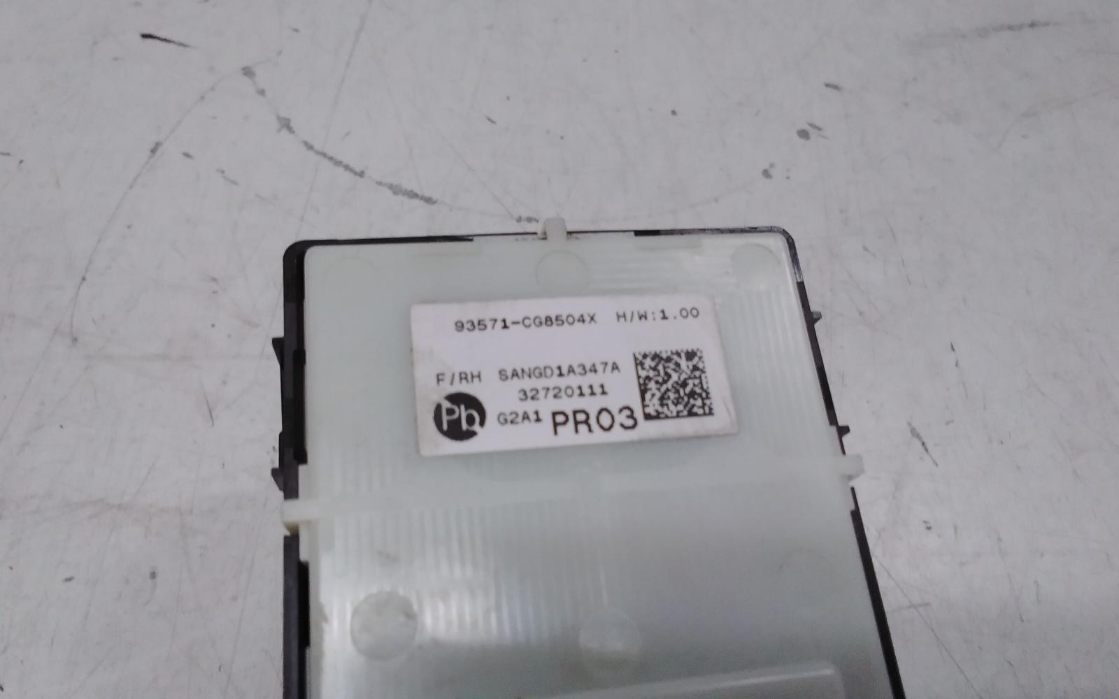 View Auto part Pwr Dr Wind Switch Hyundai Staria 2022