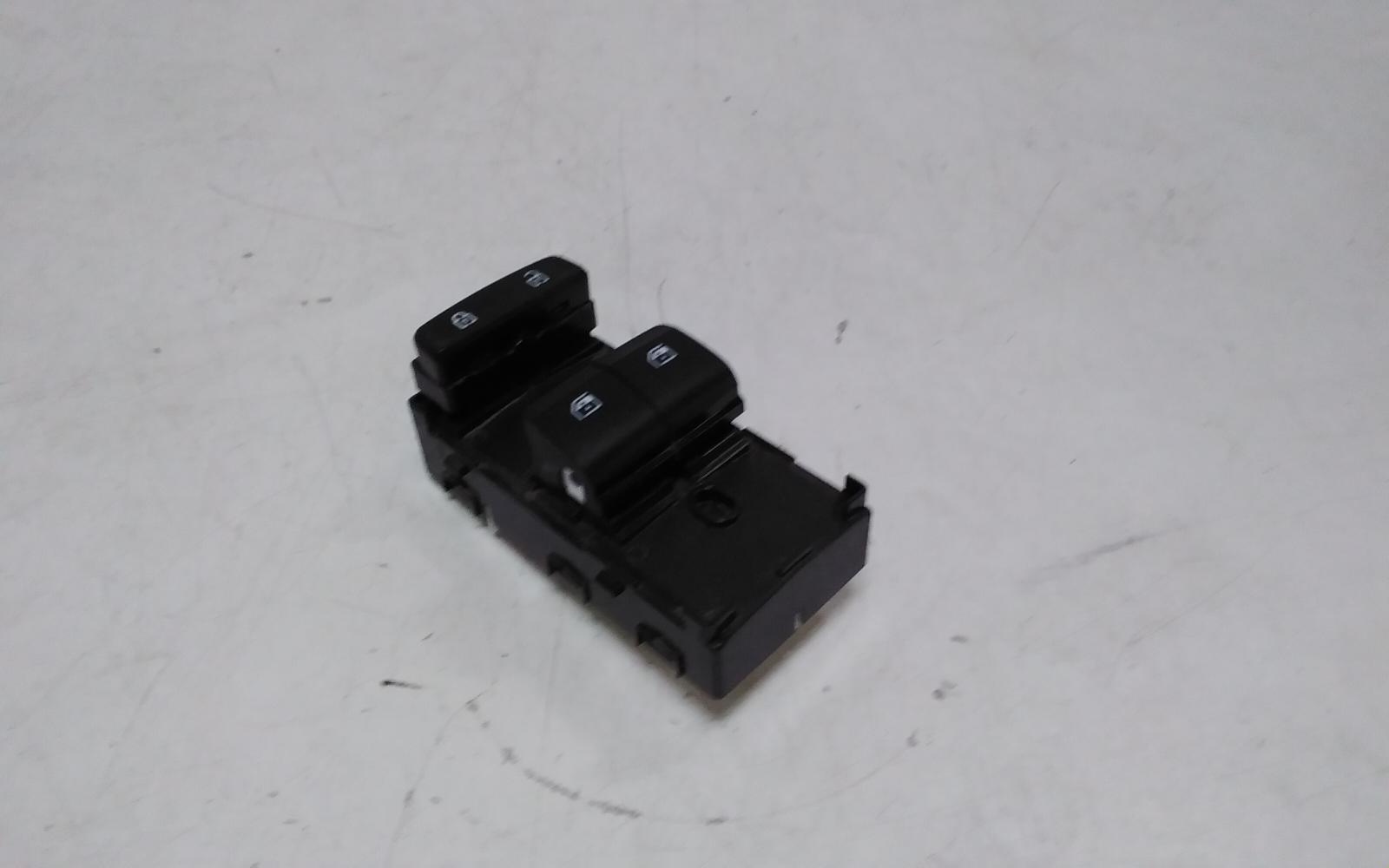 View Auto part Pwr Dr Wind Switch Hyundai Staria 2022