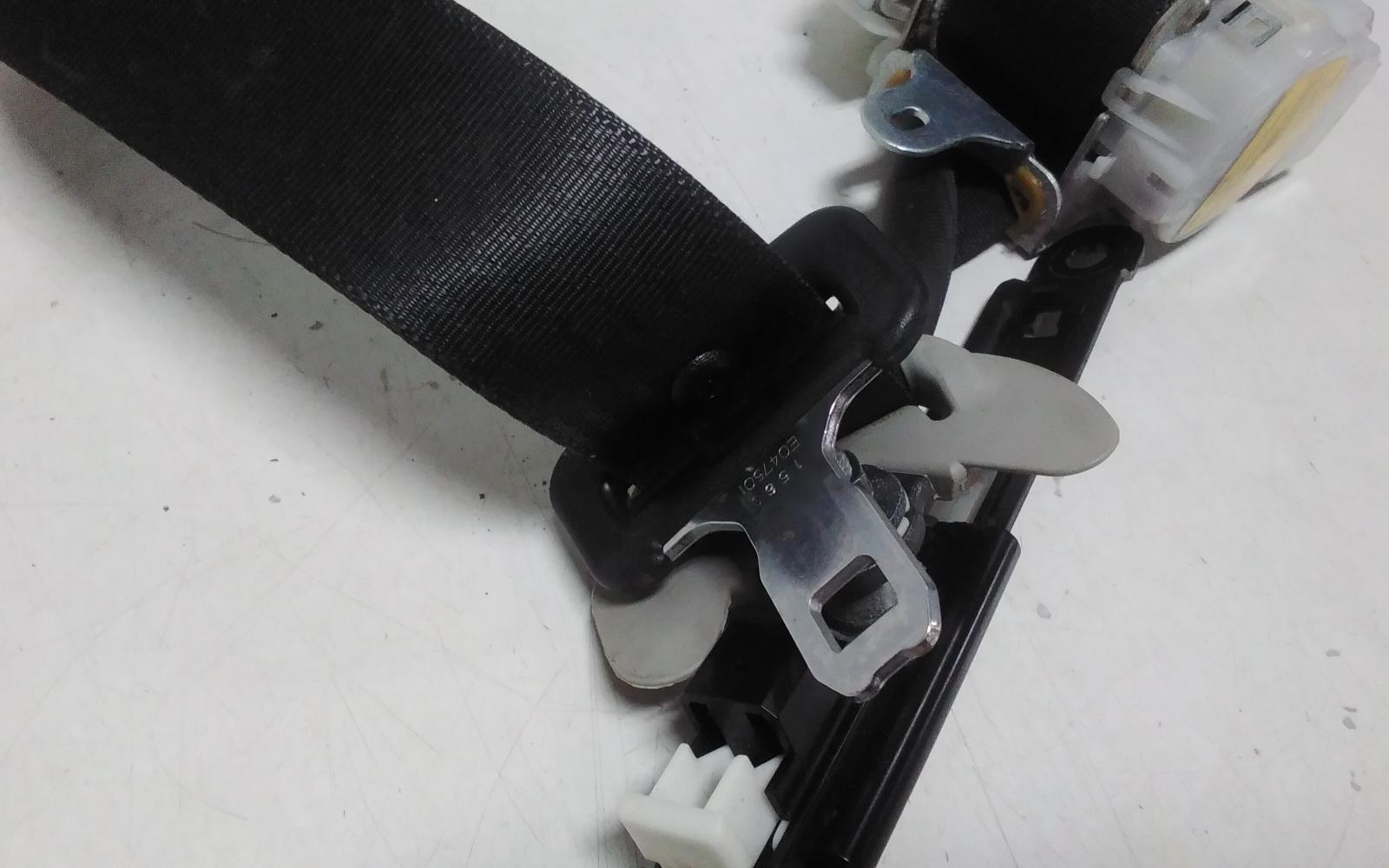 View Auto part Seatbelt/Stalk Lexus Is250/is250c 2007