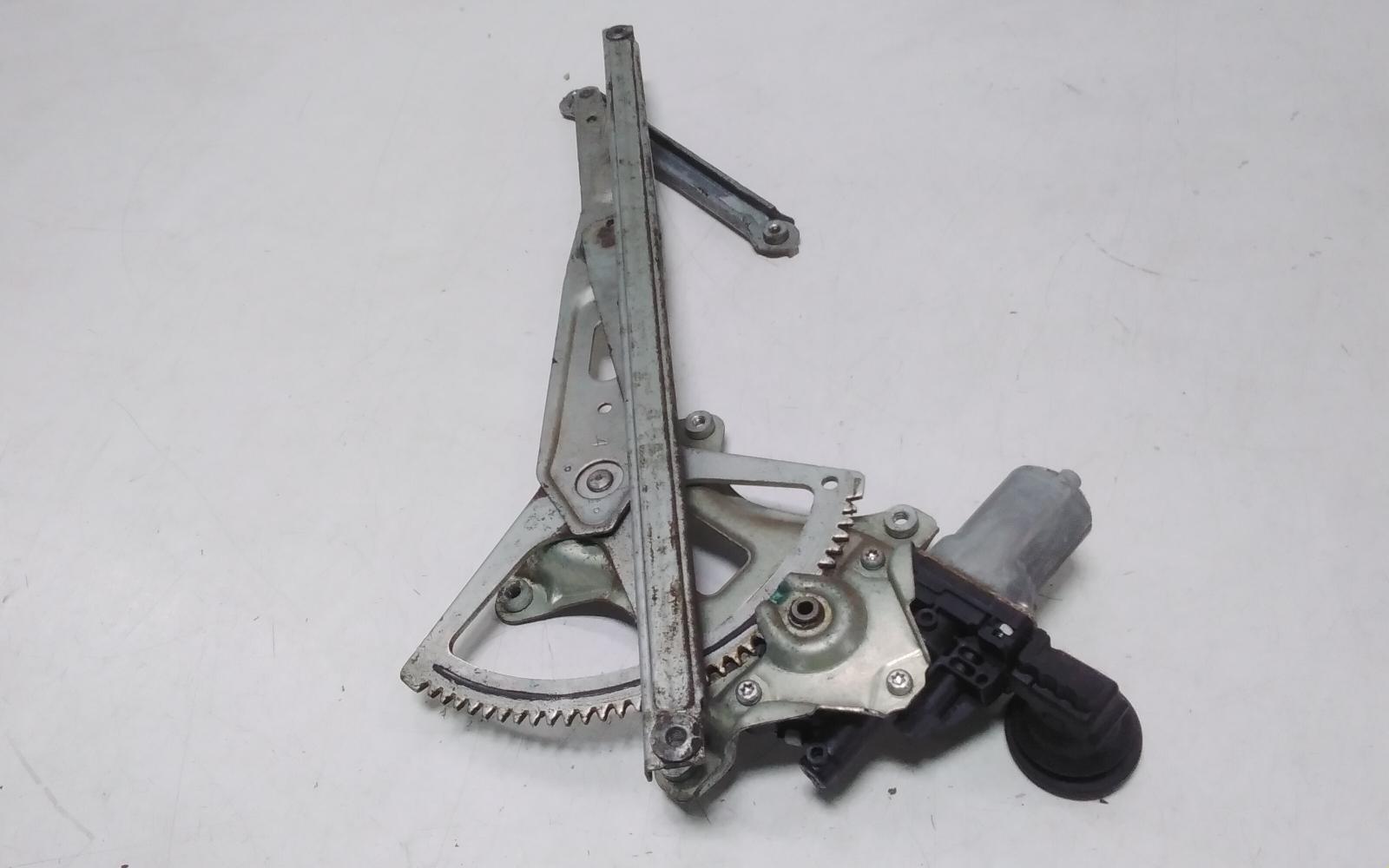 View Auto part Right Front Window Reg/Motor Lexus Is250/is250c 2007
