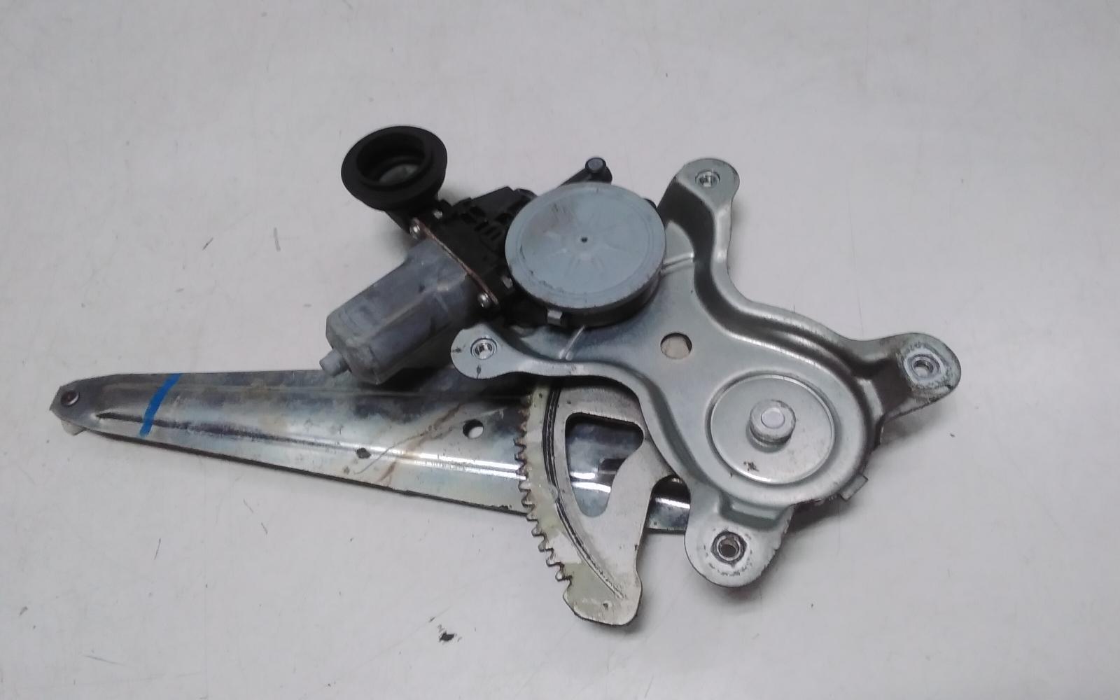 View Auto part Right Rear Wnd Reg/Motor Lexus Is250/is250c 2007