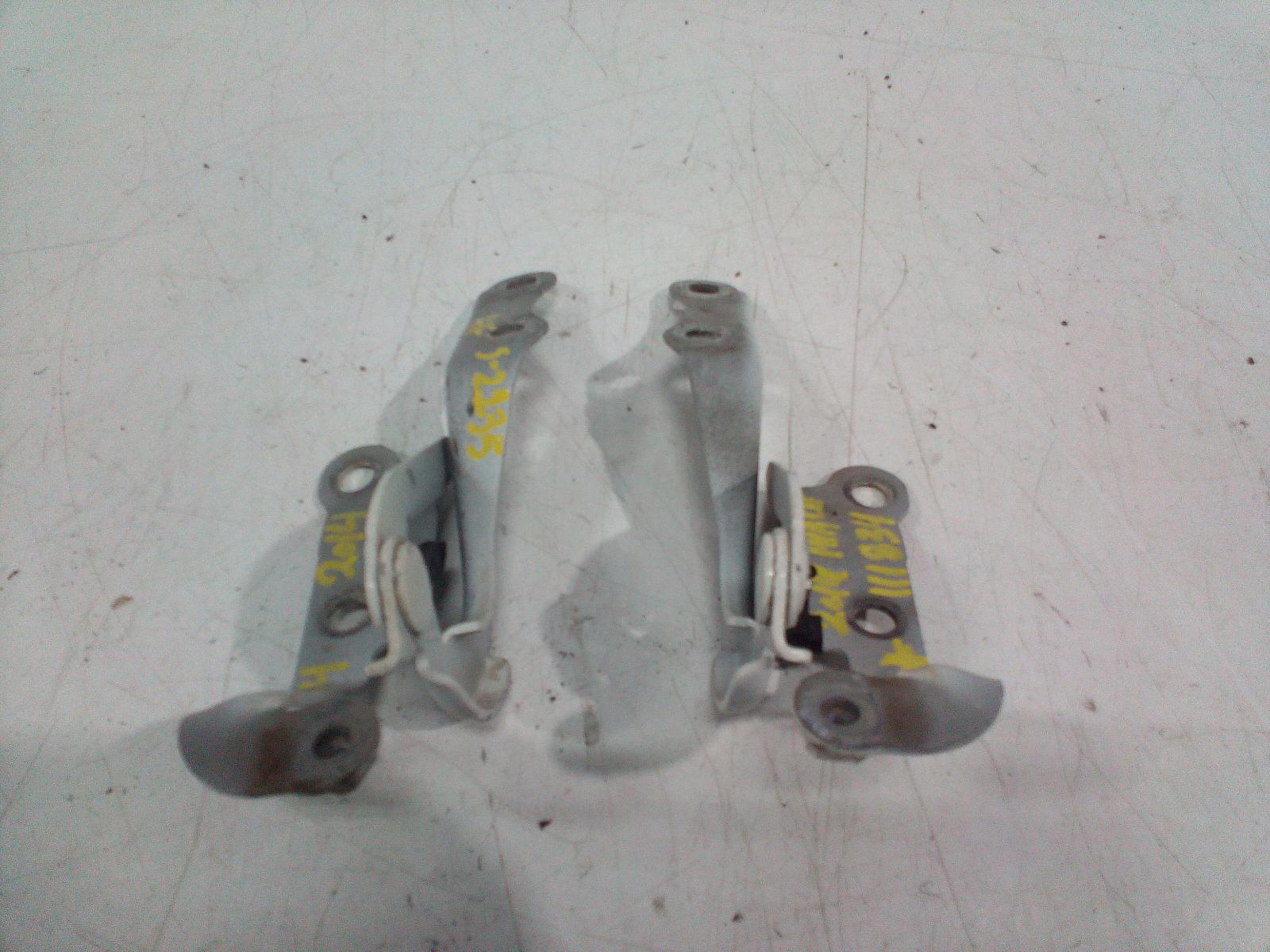 View Auto part Bonnet Hinge/Strut Toyota Hiace 2014