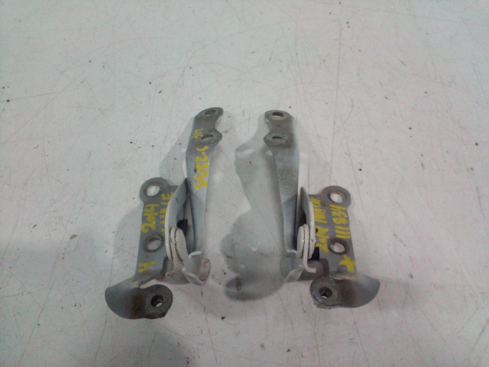 View Auto part Bonnet Hinge/Strut Toyota Hiace 2014