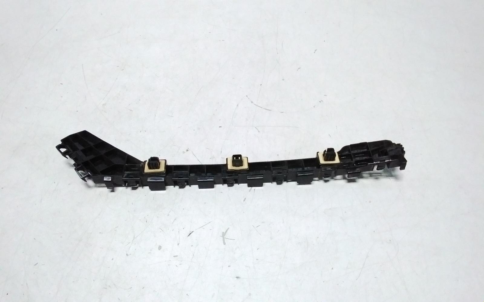 View Auto part Misc Bracket Honda Civic 2019