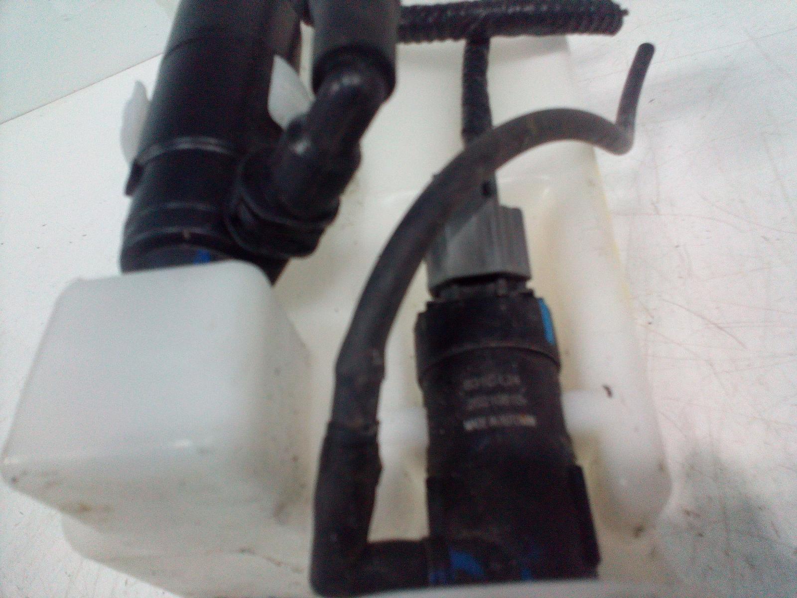 View Auto part Washer Bottle Ldv G10 2021