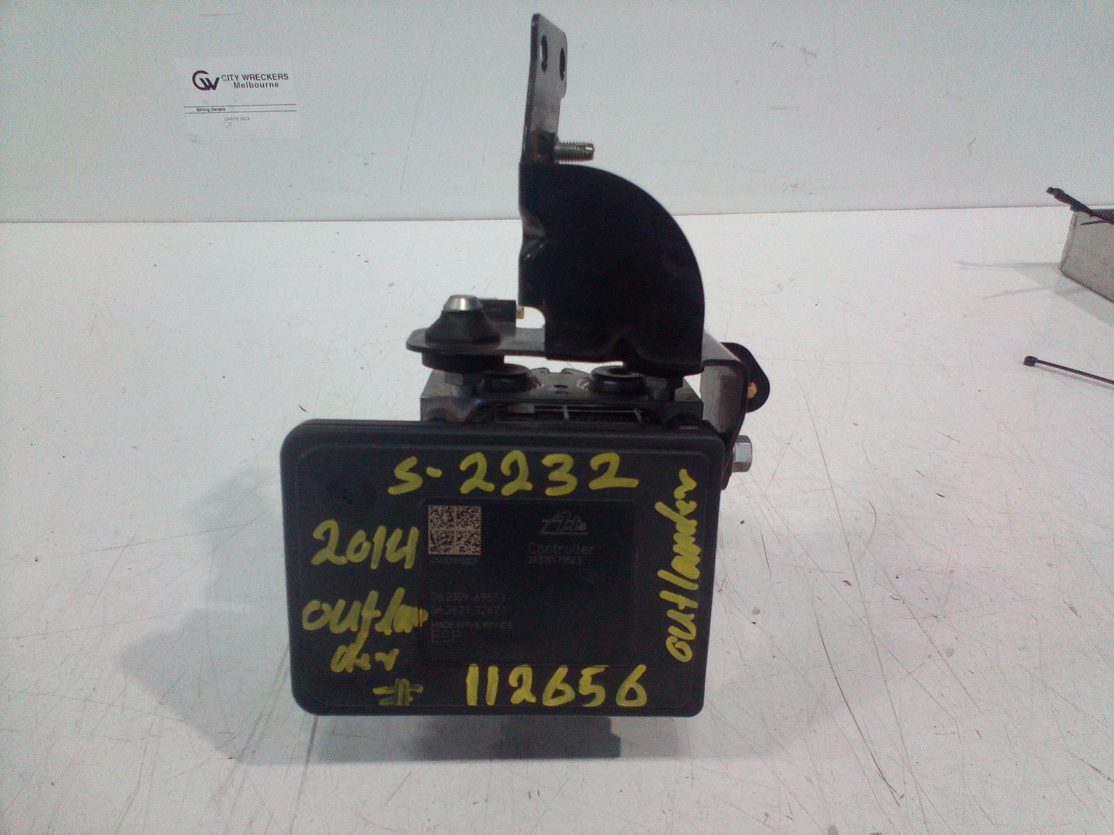 2014 Mitsubishi Outlander Abs Pump/Modulator View Auto part Abs Pump/Modulator Mitsubishi Outlander 2014