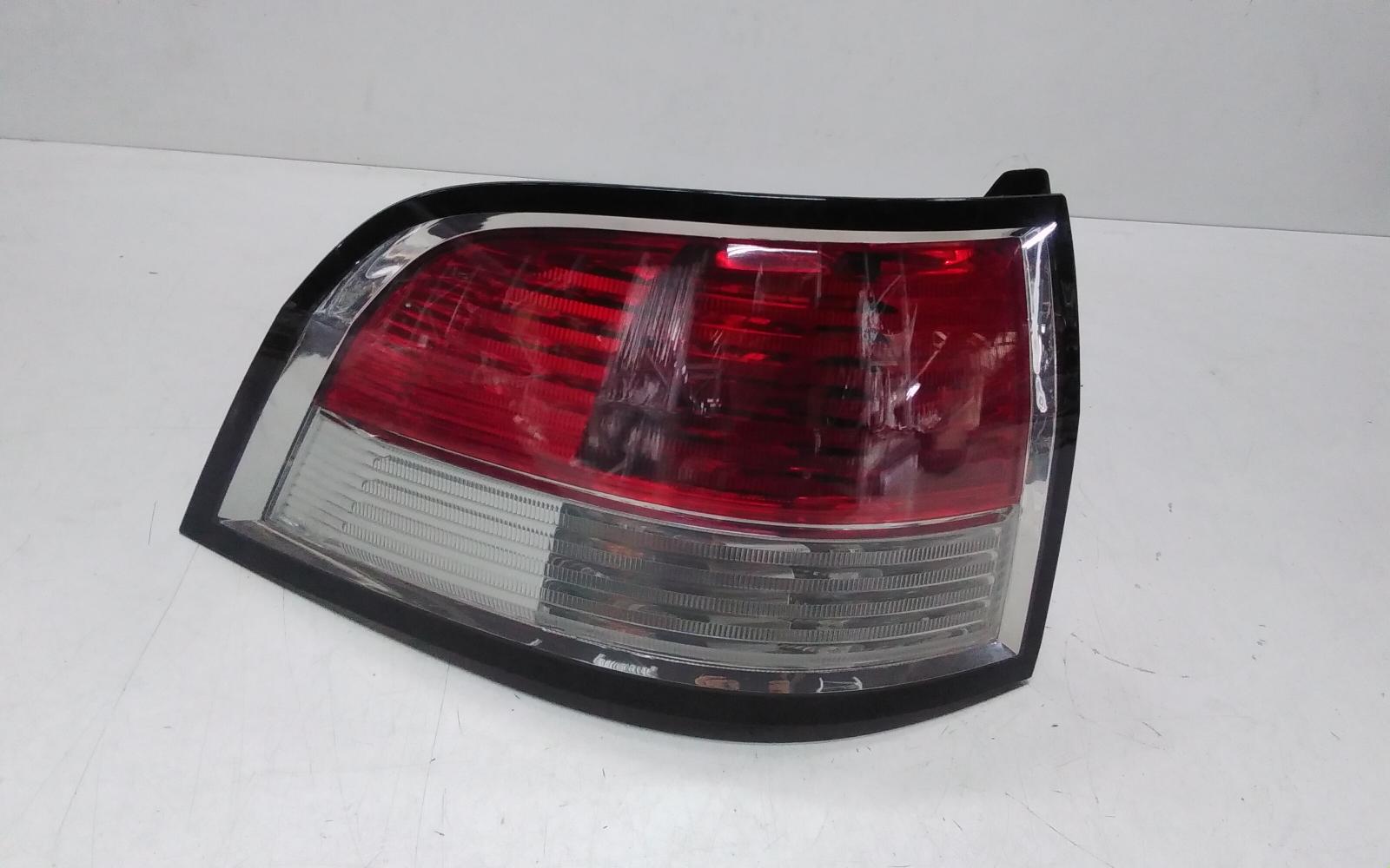 2015 Holden Commodore Left Taillight View Auto part Left Taillight Holden Commodore 2015