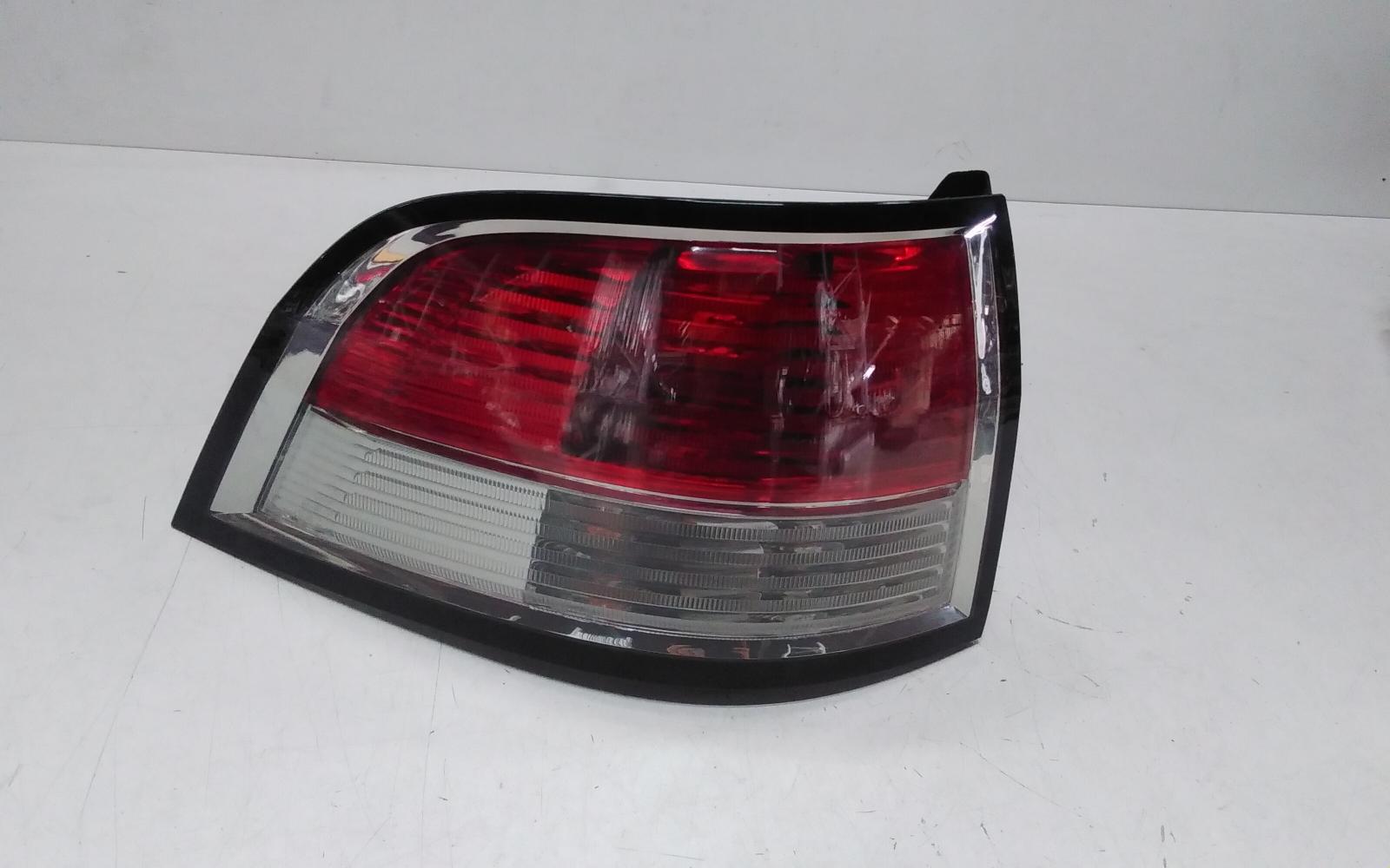 2015 Holden Commodore Left Taillight View Auto part Left Taillight Holden Commodore 2015