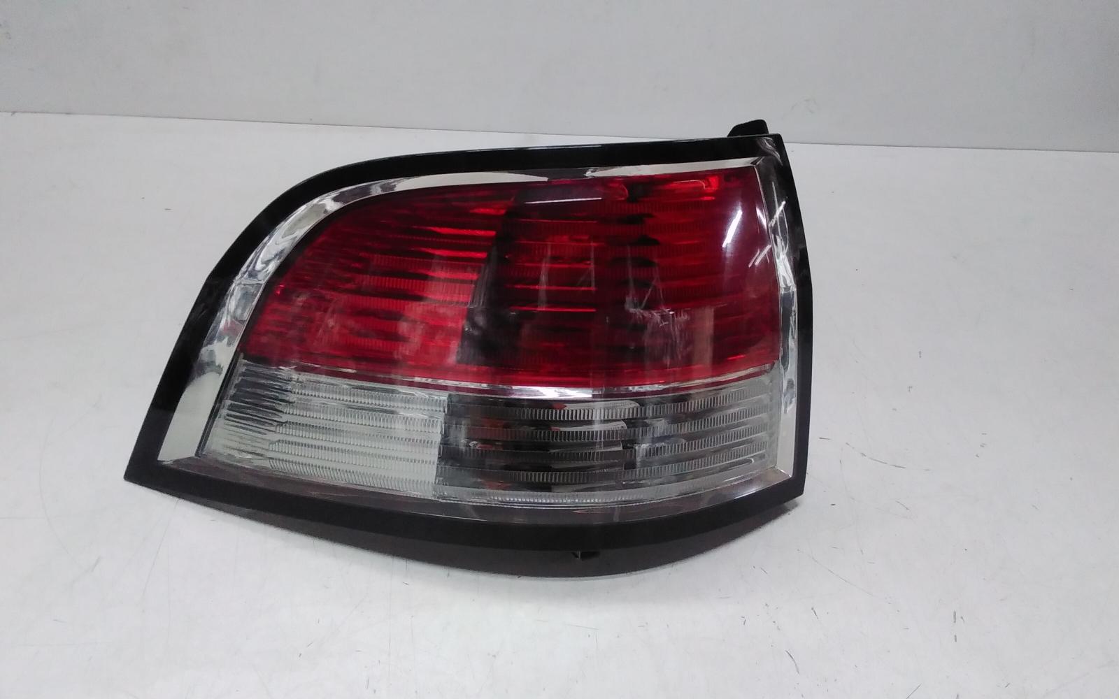 2015 Holden Commodore Left Taillight View Auto part Left Taillight Holden Commodore 2015