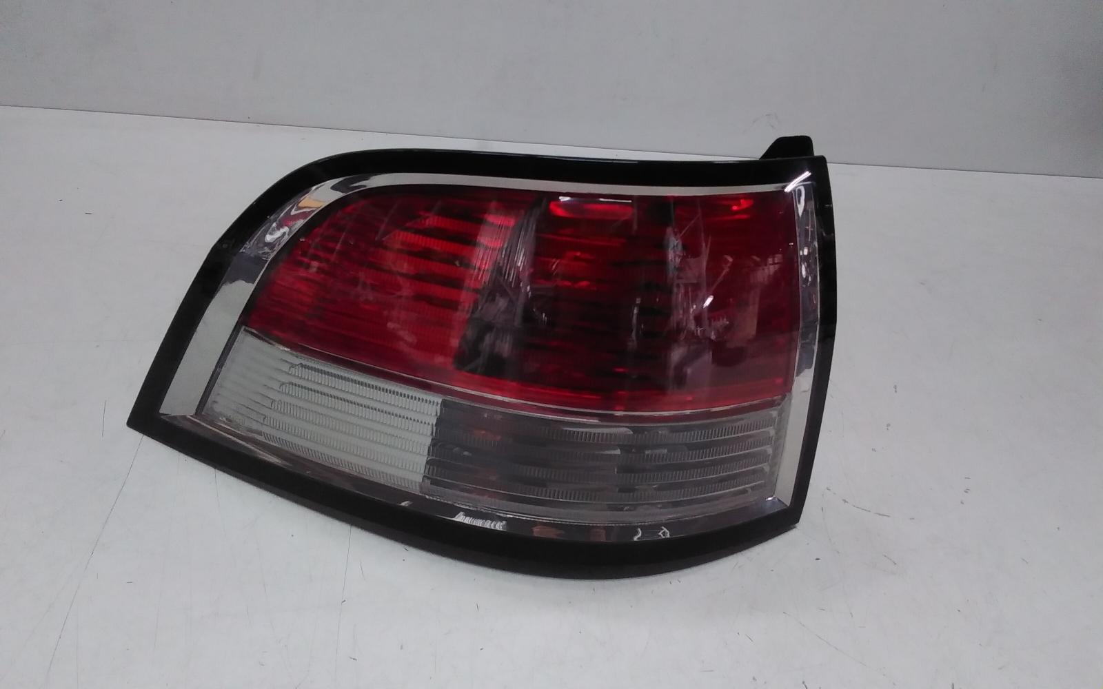 2015 Holden Commodore Left Taillight View Auto part Left Taillight Holden Commodore 2015