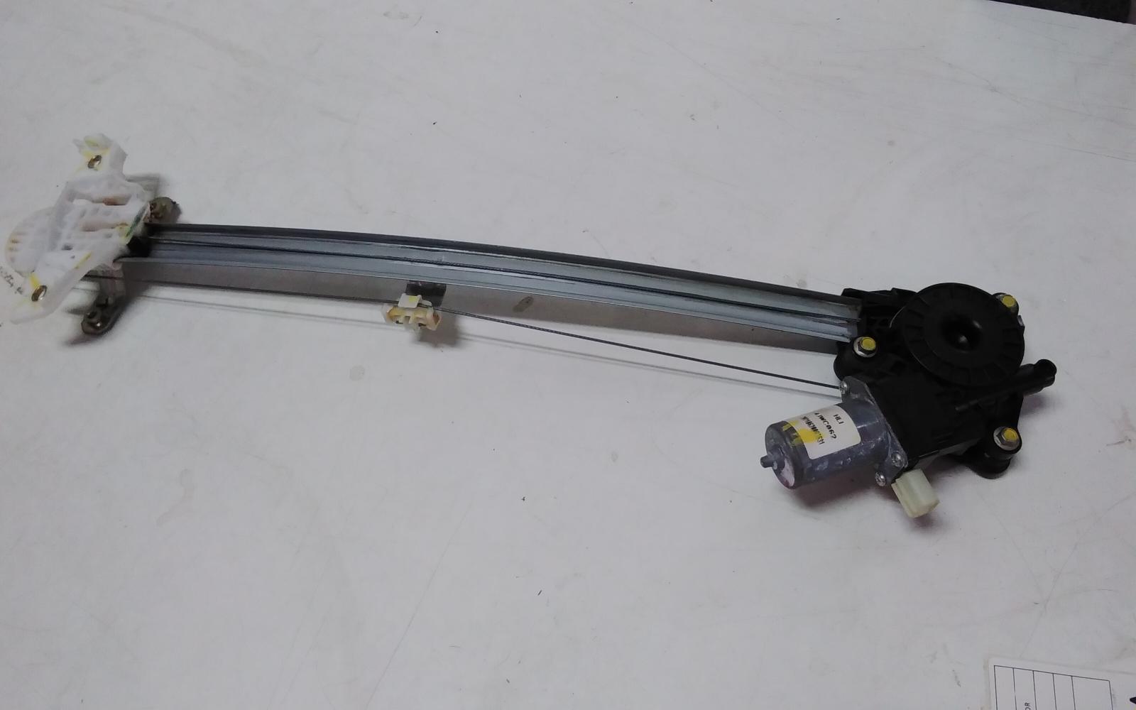View Auto part Left Front Window Reg/Motor Suzuki Baleno 2021
