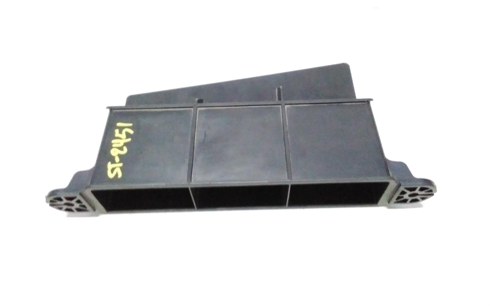 View Auto part Misc Bracket Hyundai Staria 2022