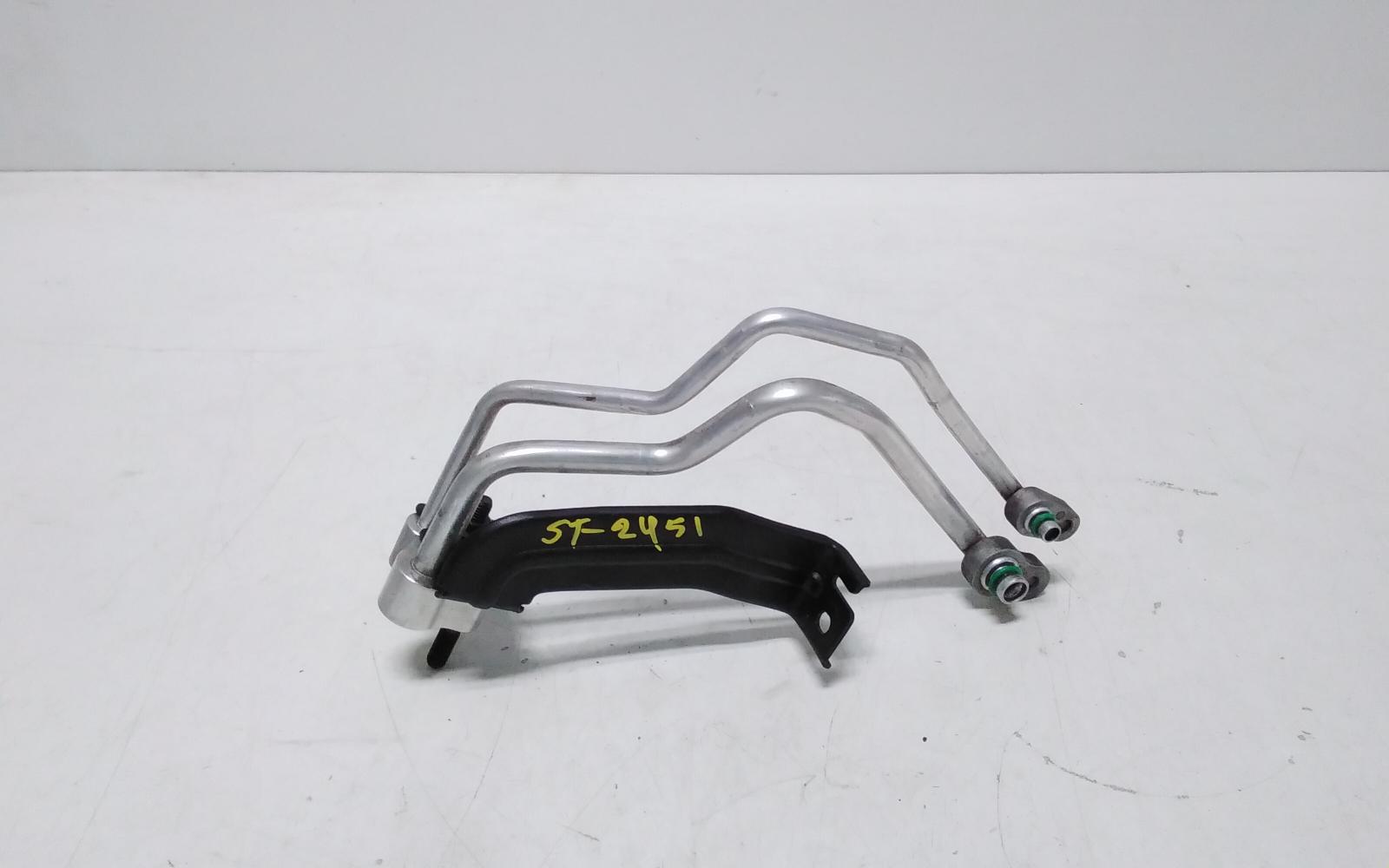 View Auto part A/C Hoses Hyundai Staria 2022