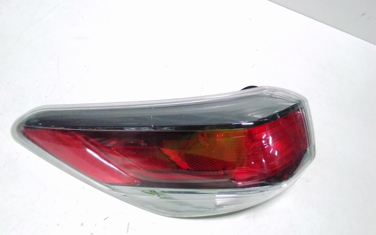 View Auto part Left Taillight Toyota Kluger 2015