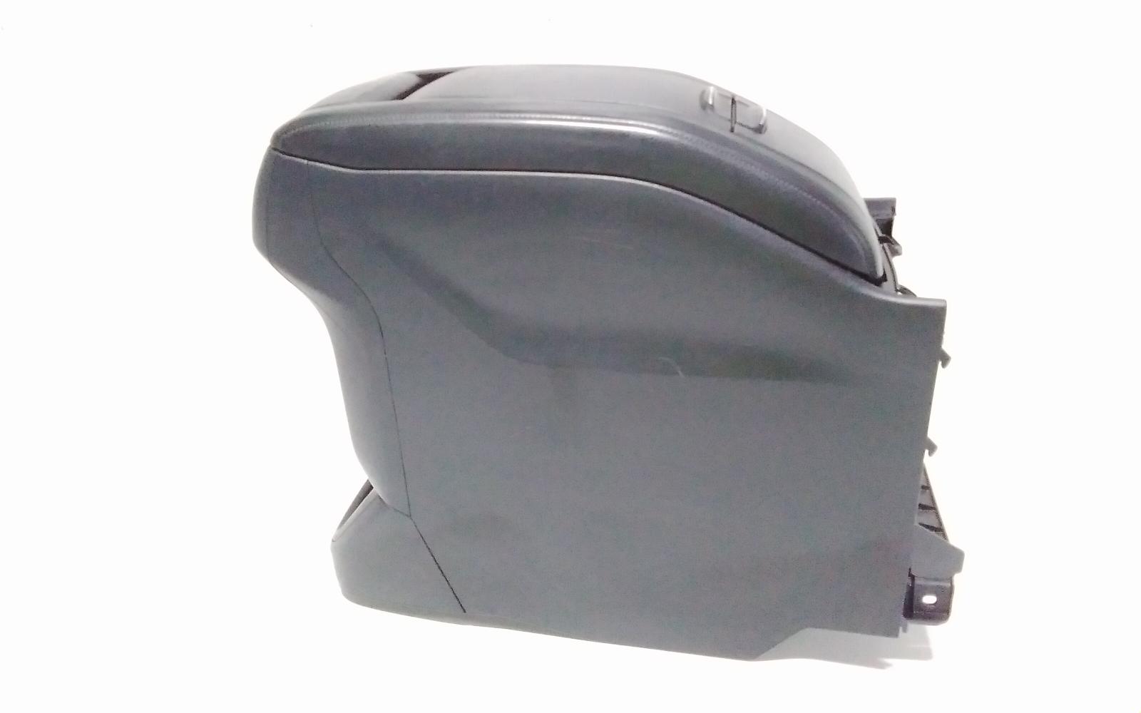 View Auto part Console Toyota Kluger 2015