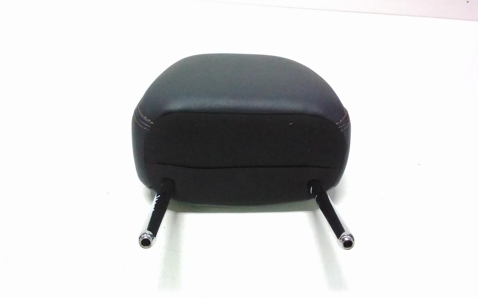 View Auto part Headrest Toyota Kluger 2015