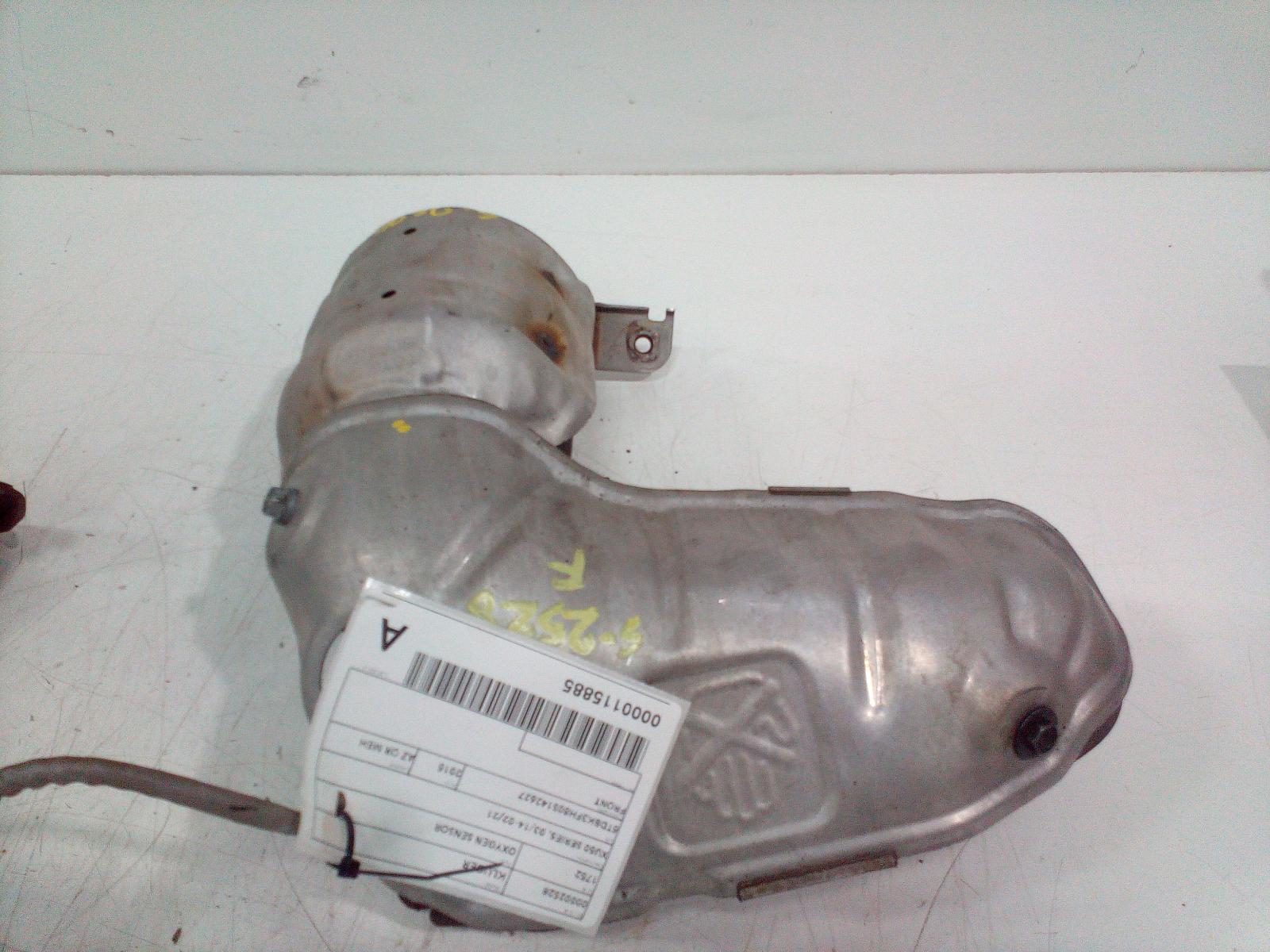 View Auto part Catalytic Converter Toyota Kluger 2015