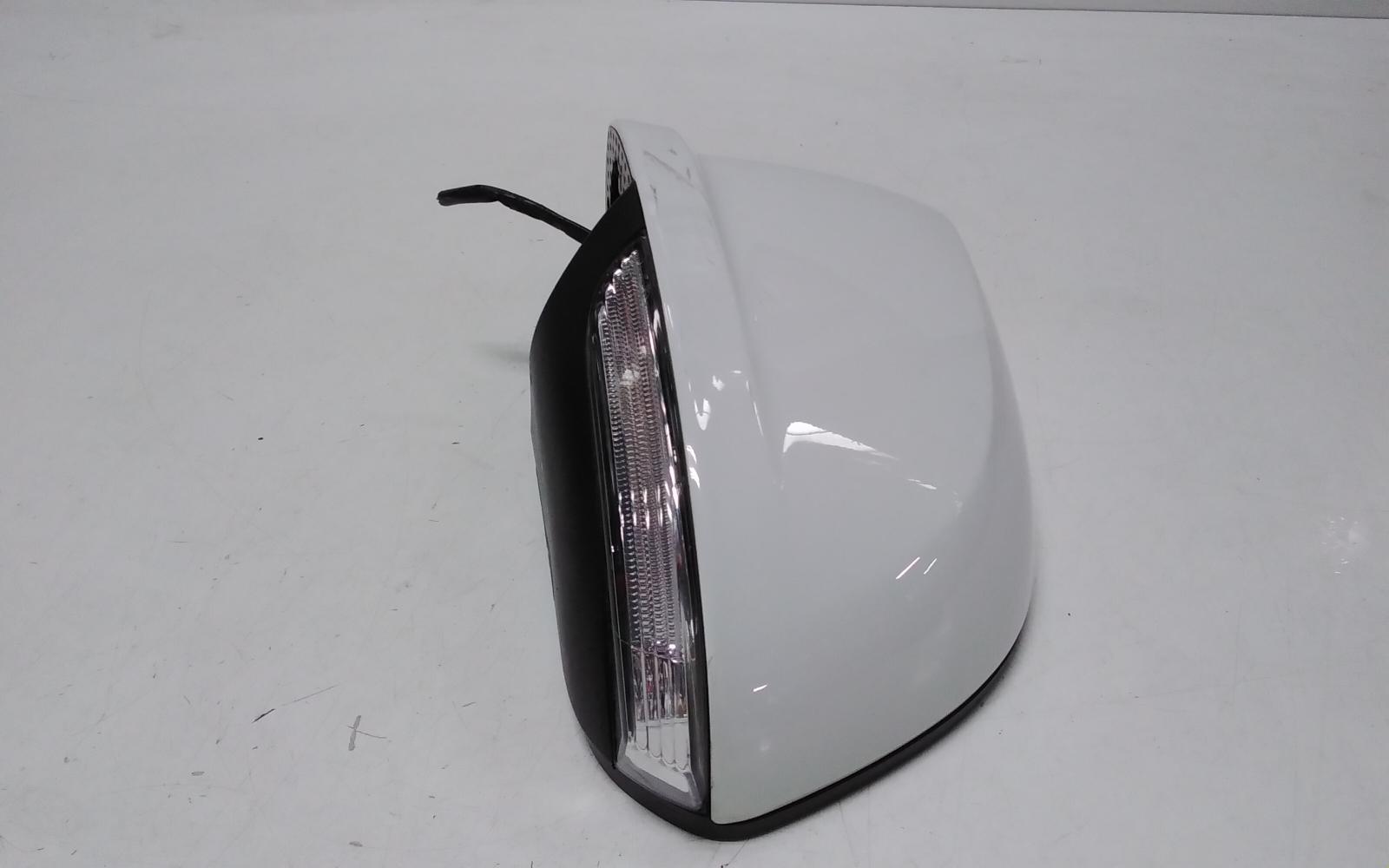 View Auto part Left Door Mirror Ldv G10 2021
