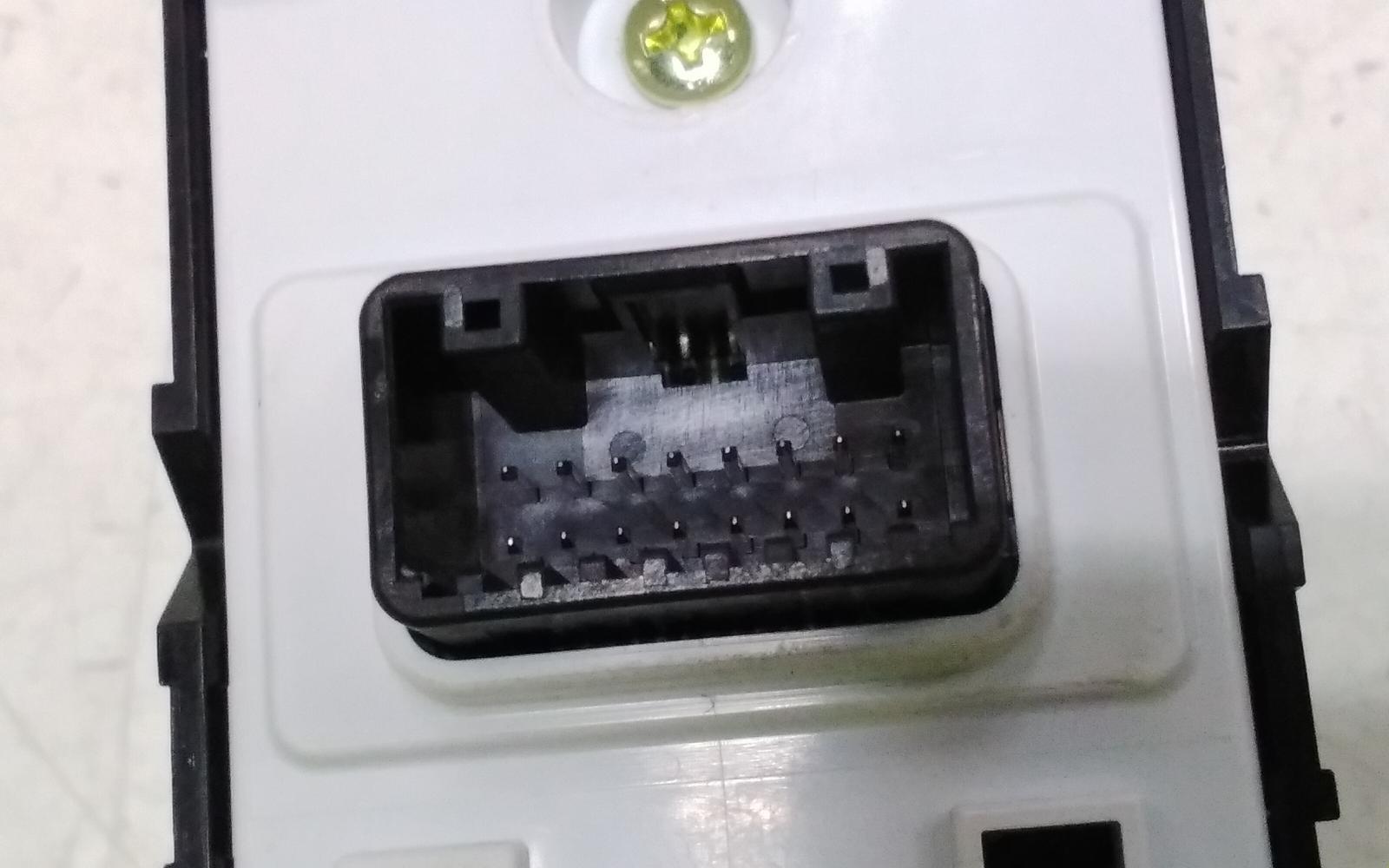 View Auto part Misc Switch/Relay Hyundai I30 2023