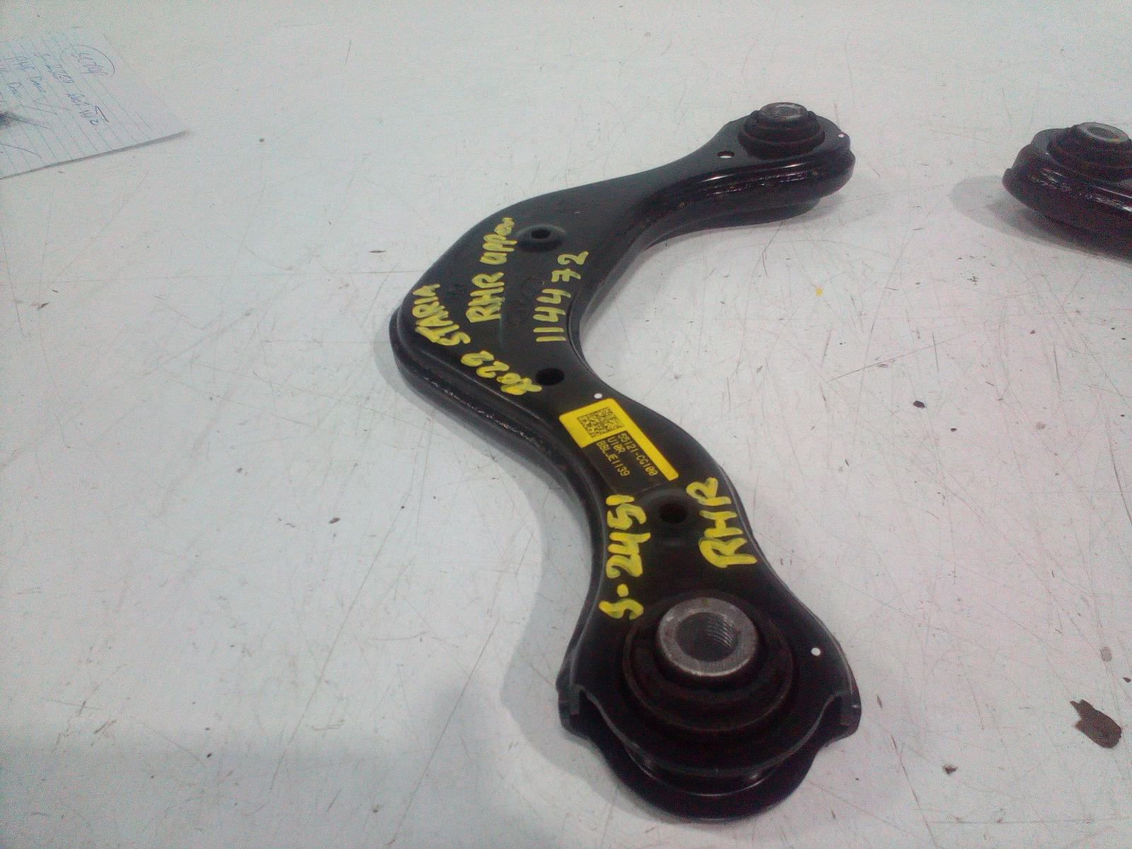View Auto part Right Rear Trailing Arm Hyundai Staria 2022
