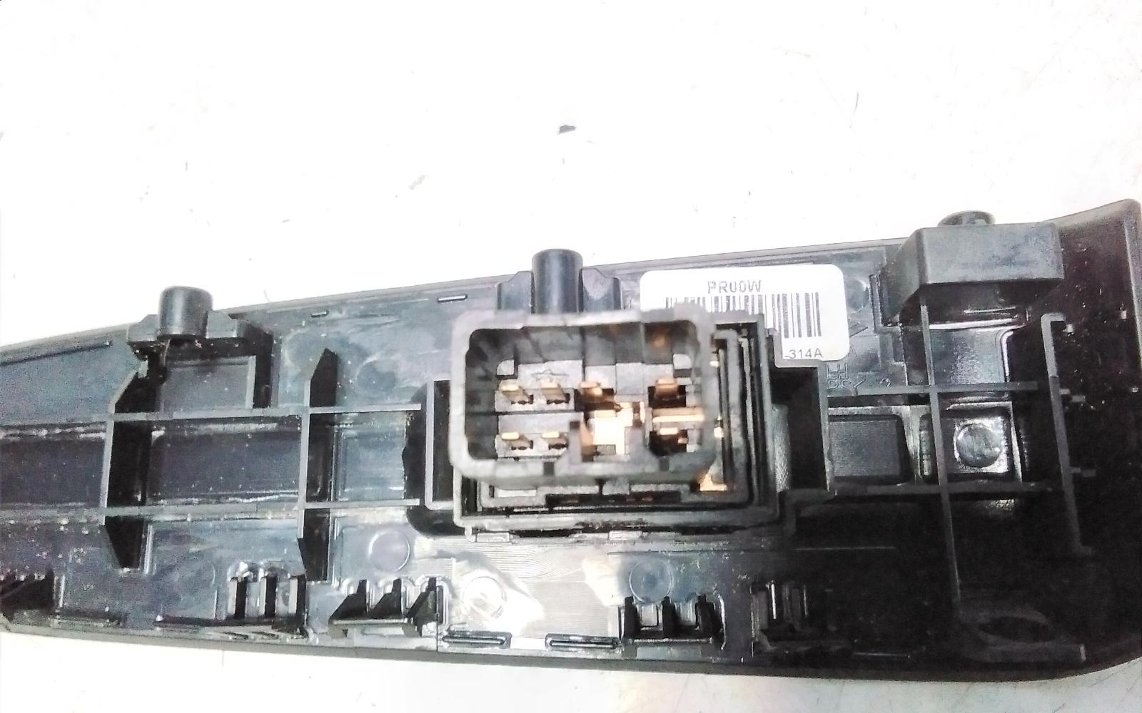 View Auto part Pwr Dr Wind Switch Kia Sportage 2014