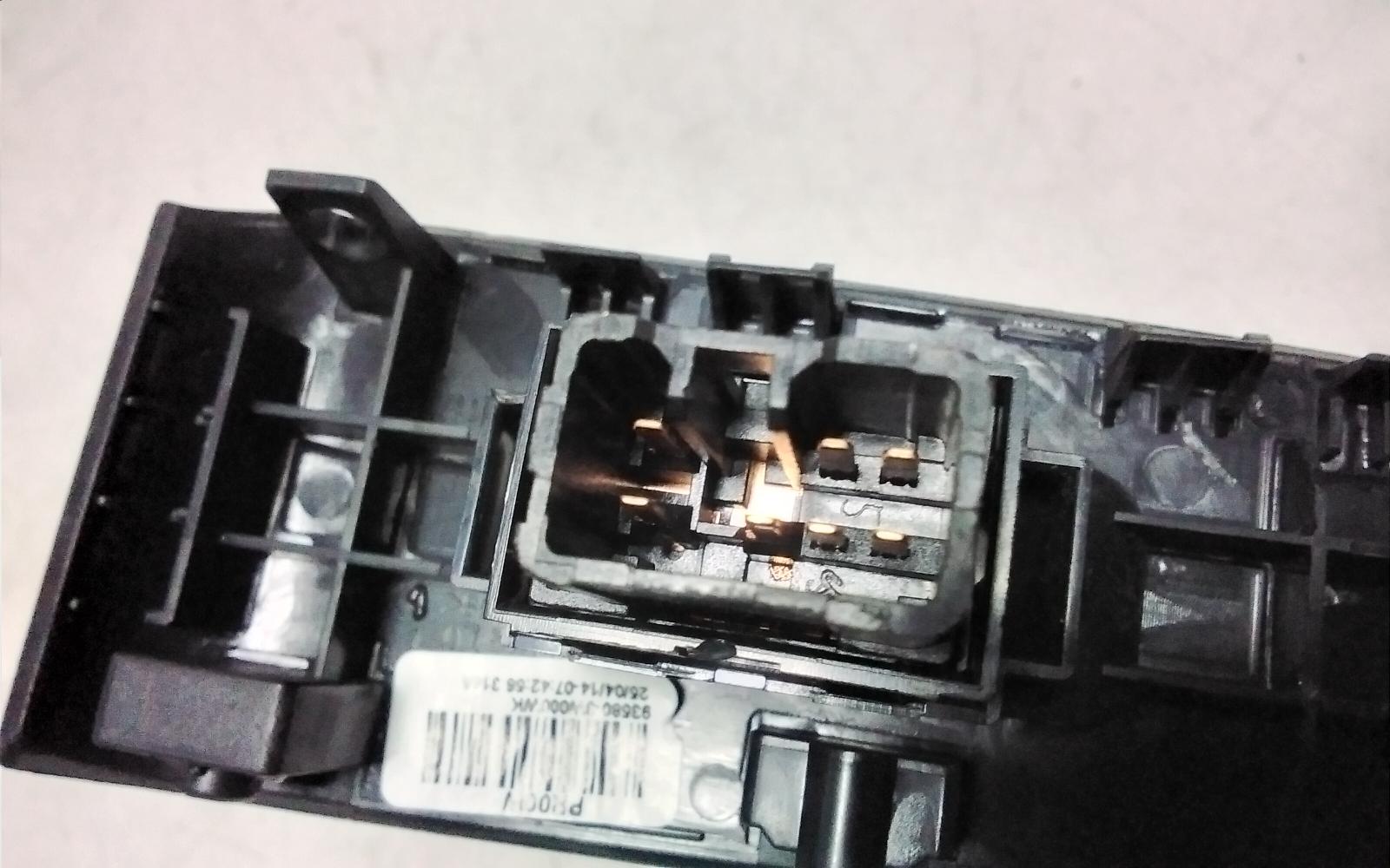 View Auto part Pwr Dr Wind Switch Kia Sportage 2014