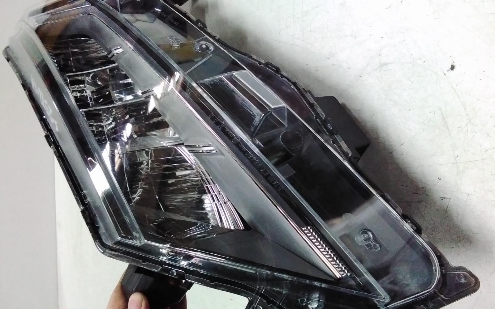 View Auto part Left Headlamp Mitsubishi Asx 2021