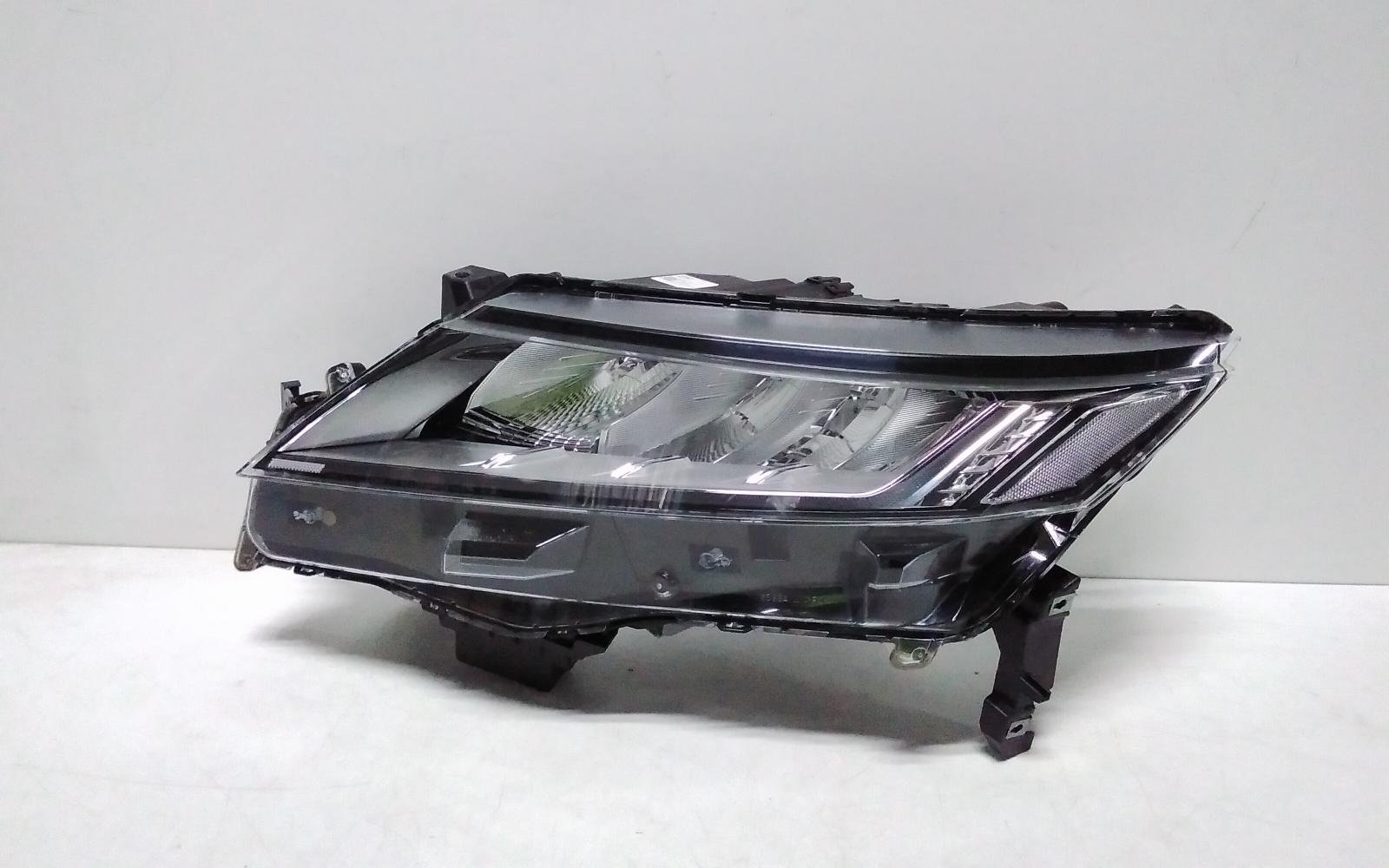 View Auto part Left Headlamp Mitsubishi Asx 2020