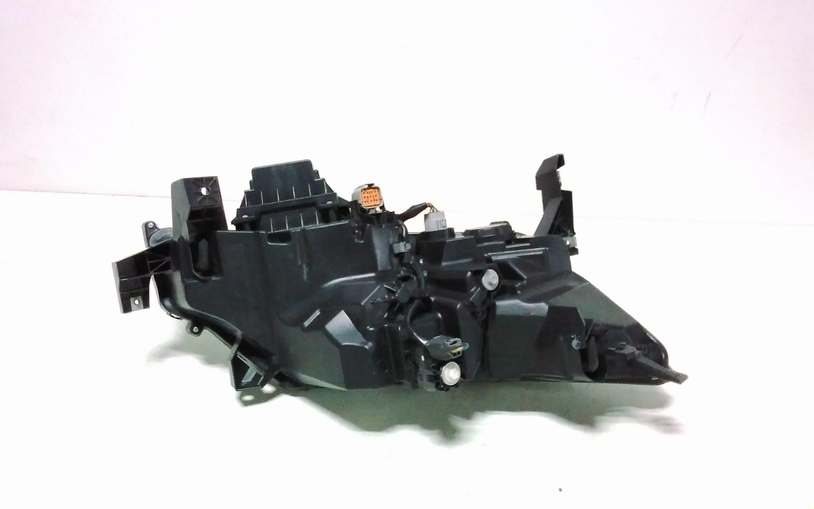 View Auto part Left Headlamp Mitsubishi Asx 2020