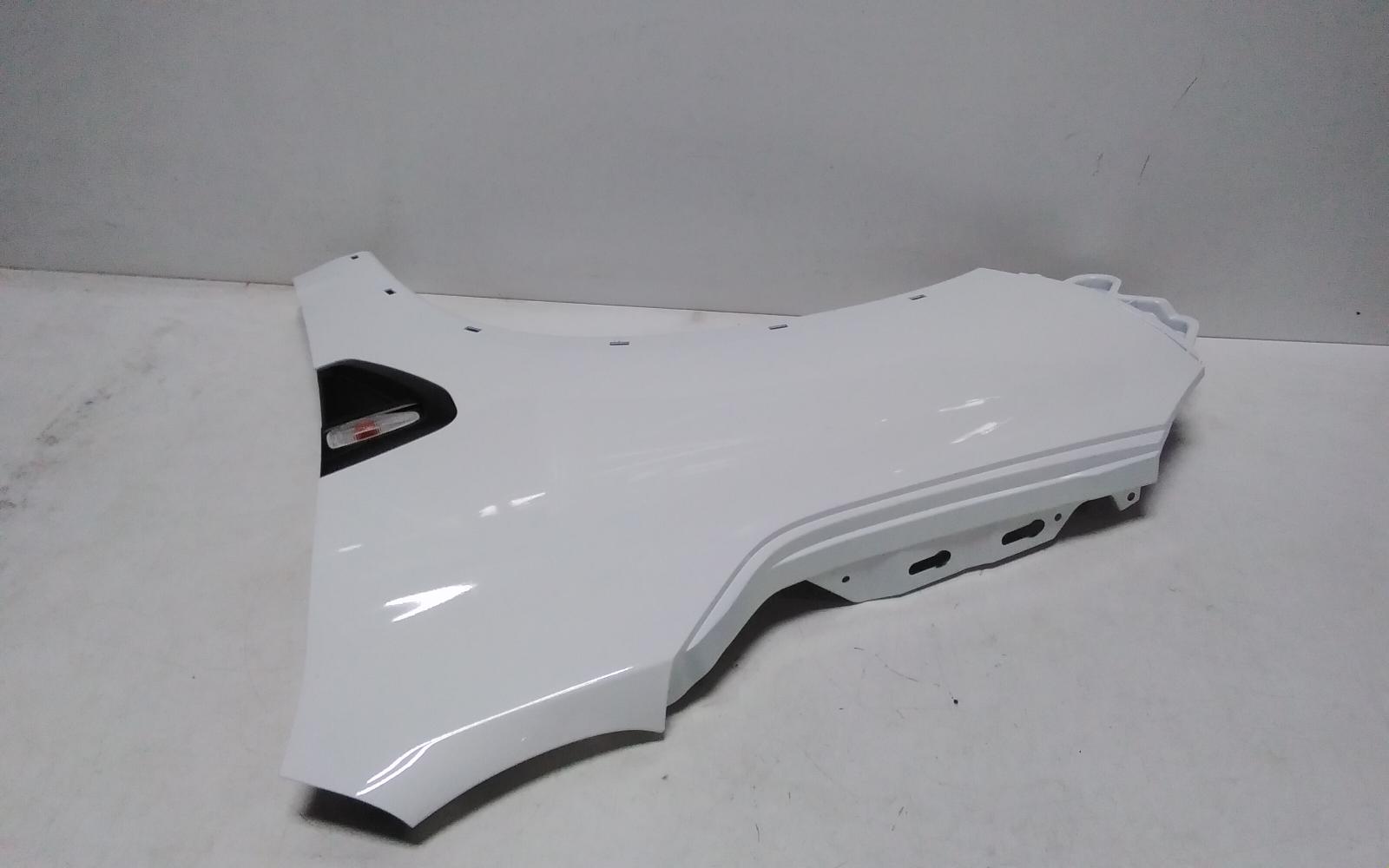 View Auto part Left Guard Mitsubishi Asx 2020