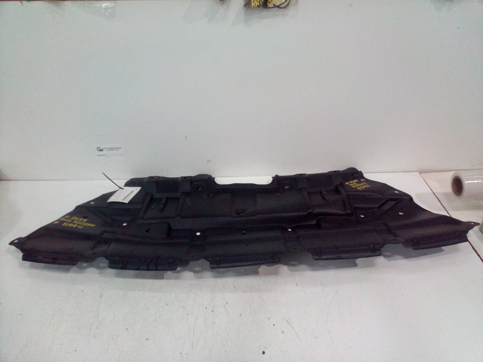 View Auto part Lower Engine Splash Tray Toyota Kluger 2015