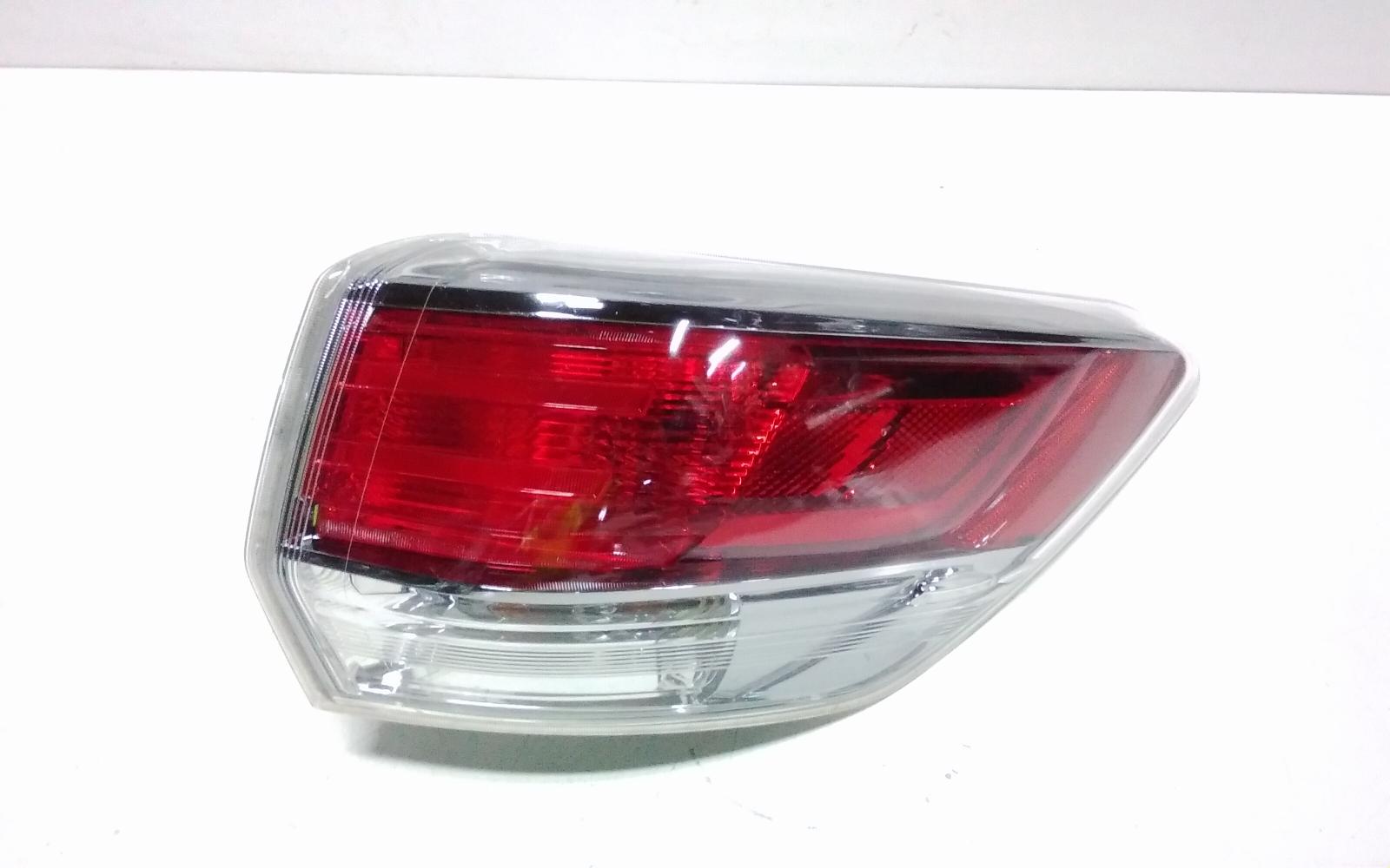 View Auto part Right Taillight Toyota Kluger 2015