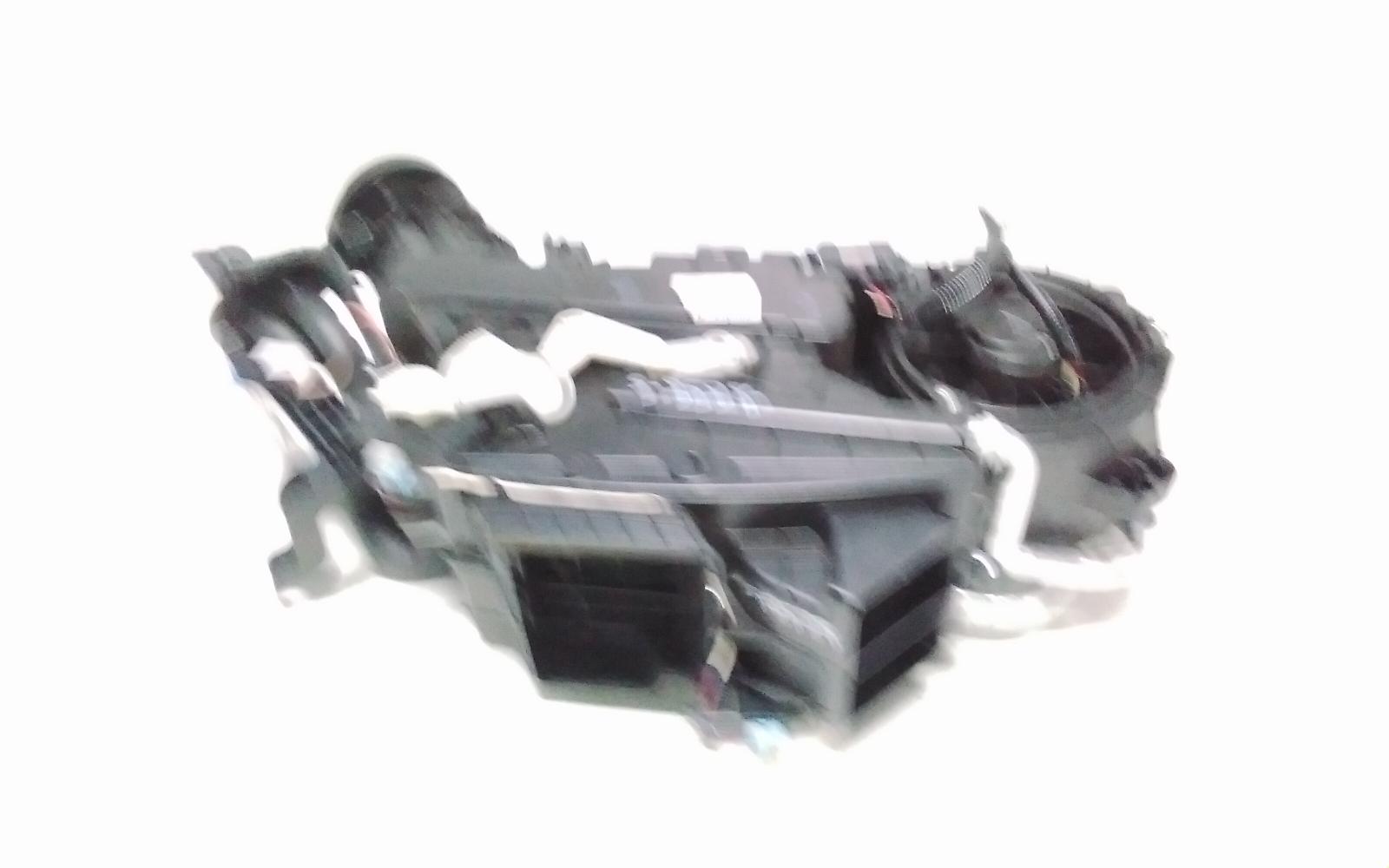 View Auto part Heater Fan Motor Toyota Kluger 2015