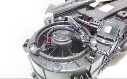 View Auto part Heater Fan Motor Toyota Kluger 2015