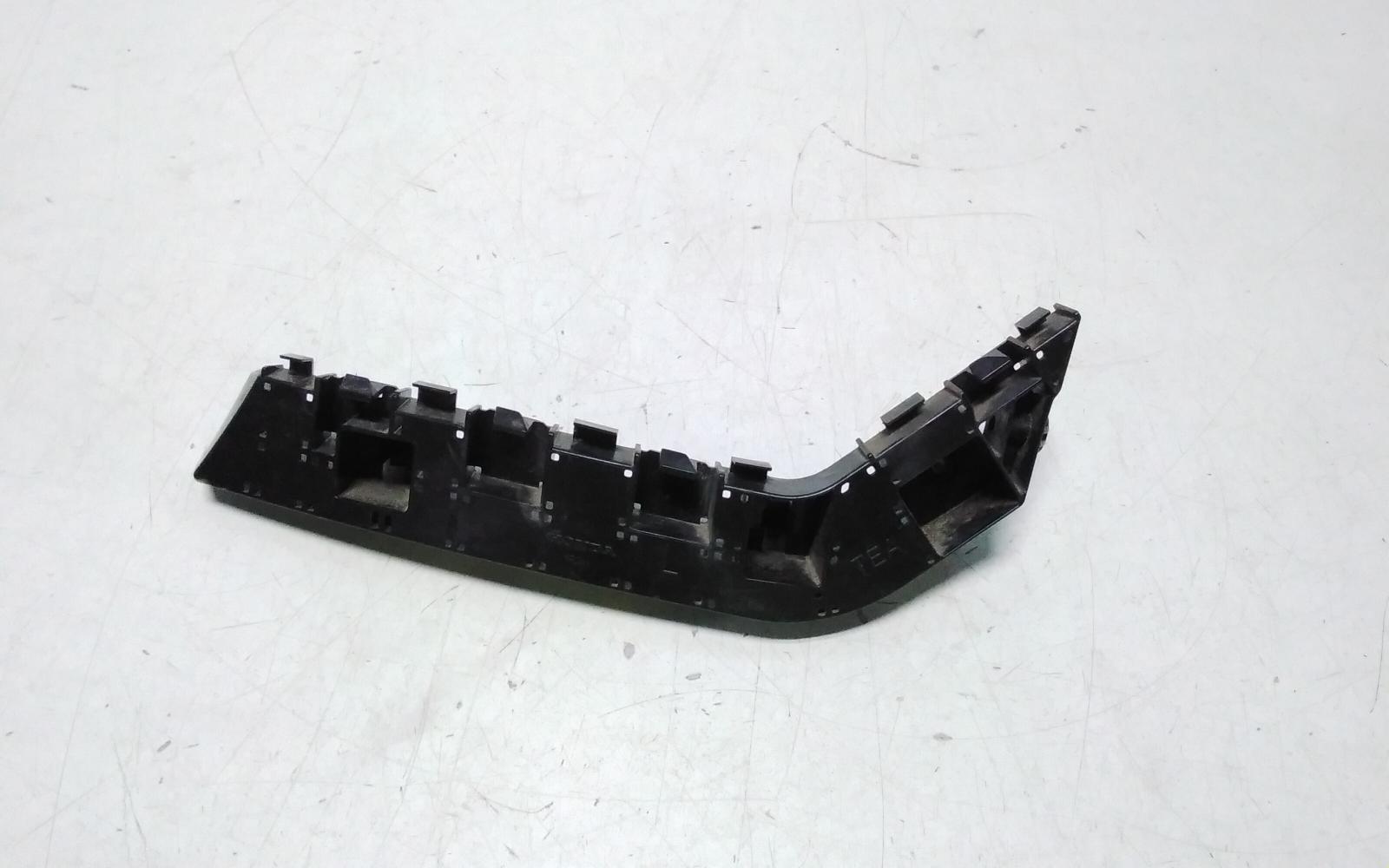 View Auto part Misc Bracket Honda Civic 2019