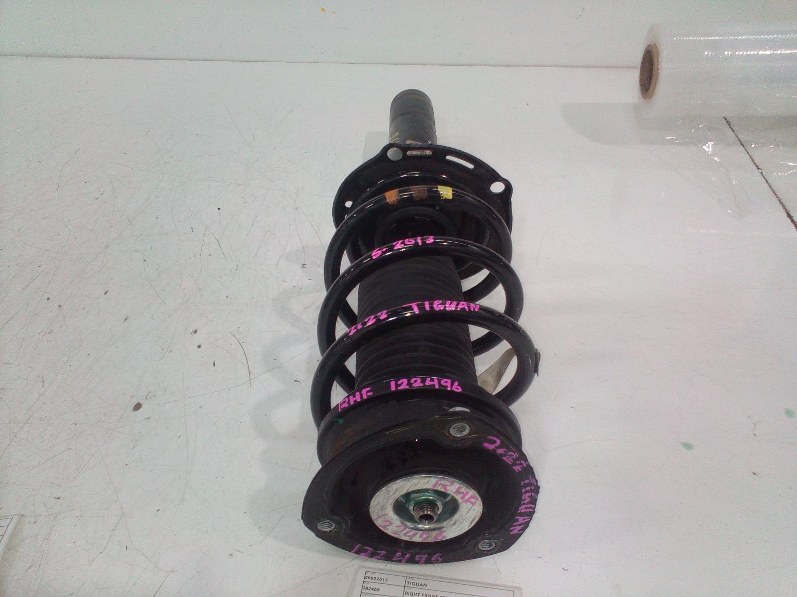 View Auto part Right Front Strut Volkswagen Tiguan 2022