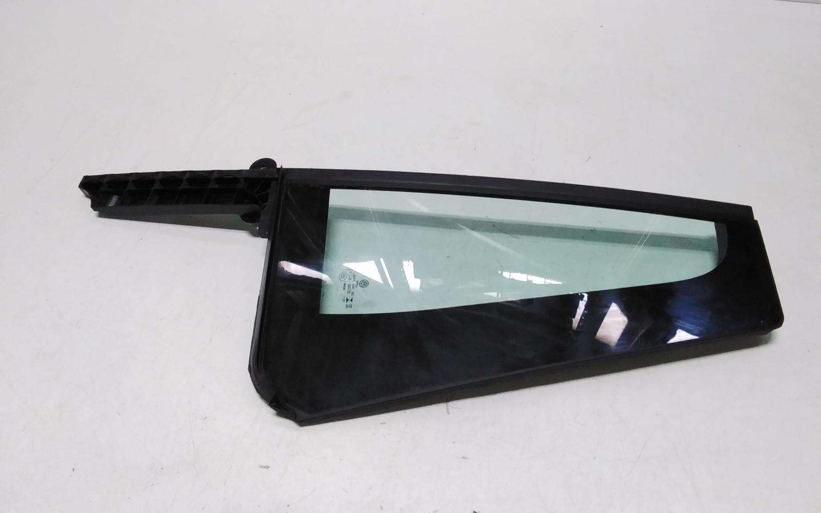 View Auto part Left Rear 1/4 Door Glass Volkswagen Tiguan 2022