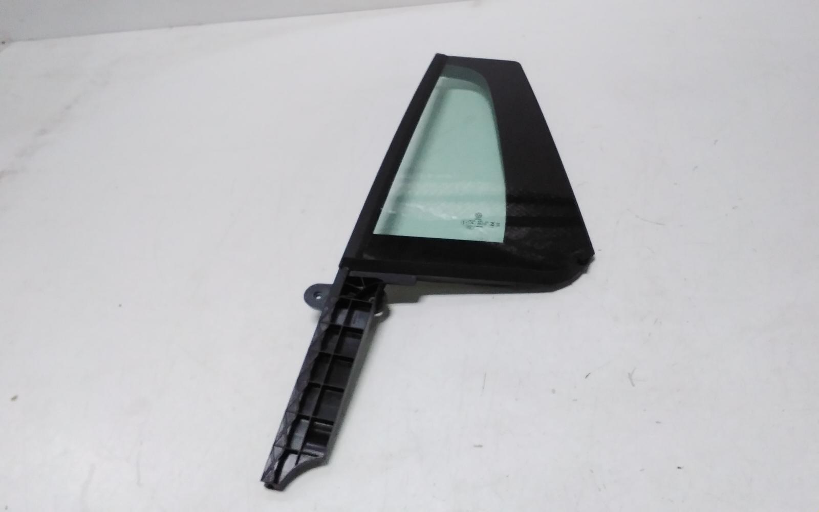 View Auto part Left Rear 1/4 Door Glass Volkswagen Tiguan 2022