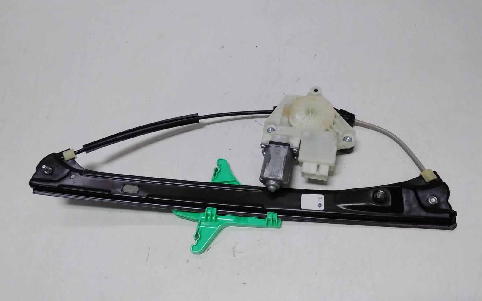 View Auto part Left Rear Wnd Reg/Motor Volkswagen Tiguan 2022