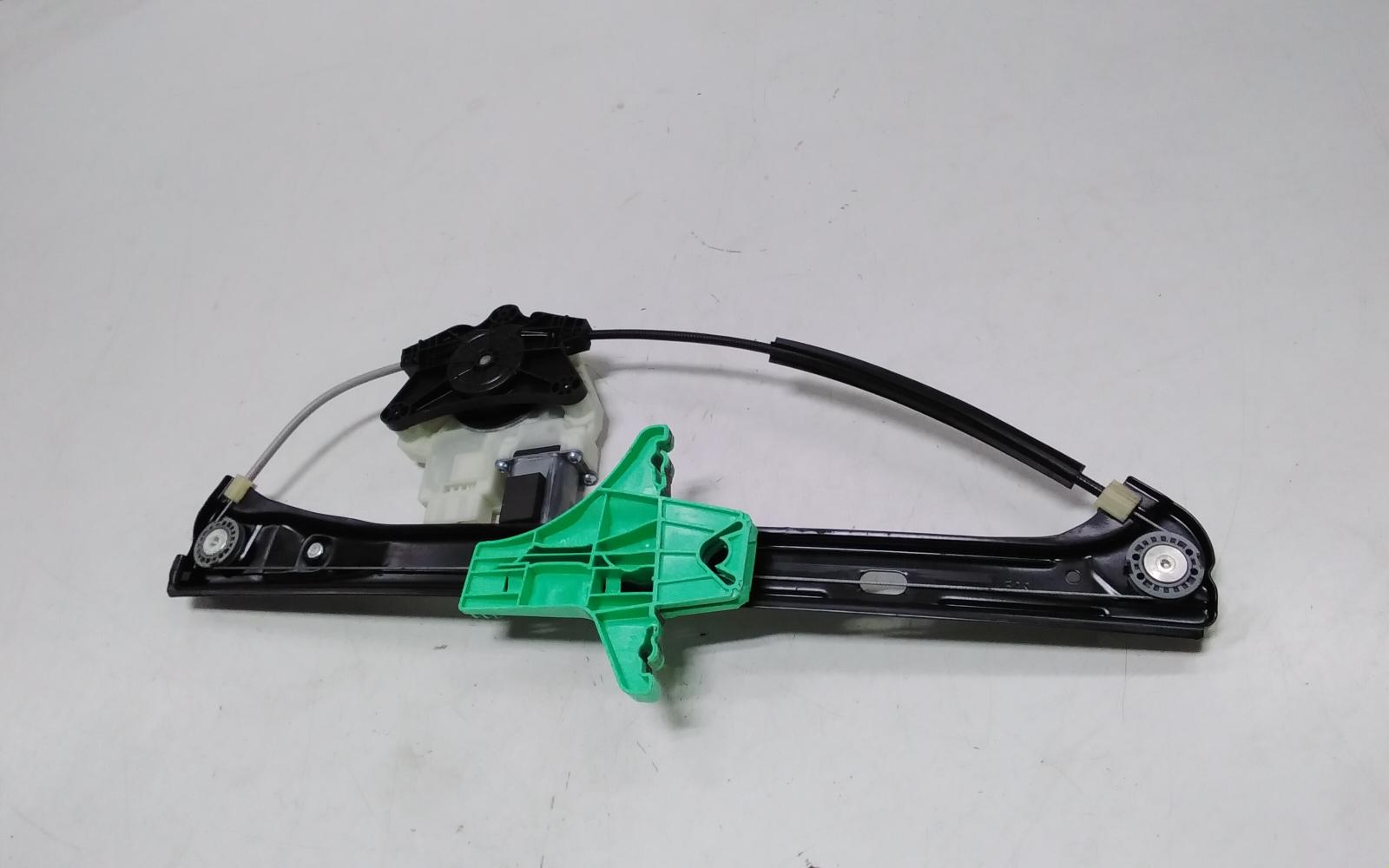 View Auto part Left Rear Wnd Reg/Motor Volkswagen Tiguan 2022