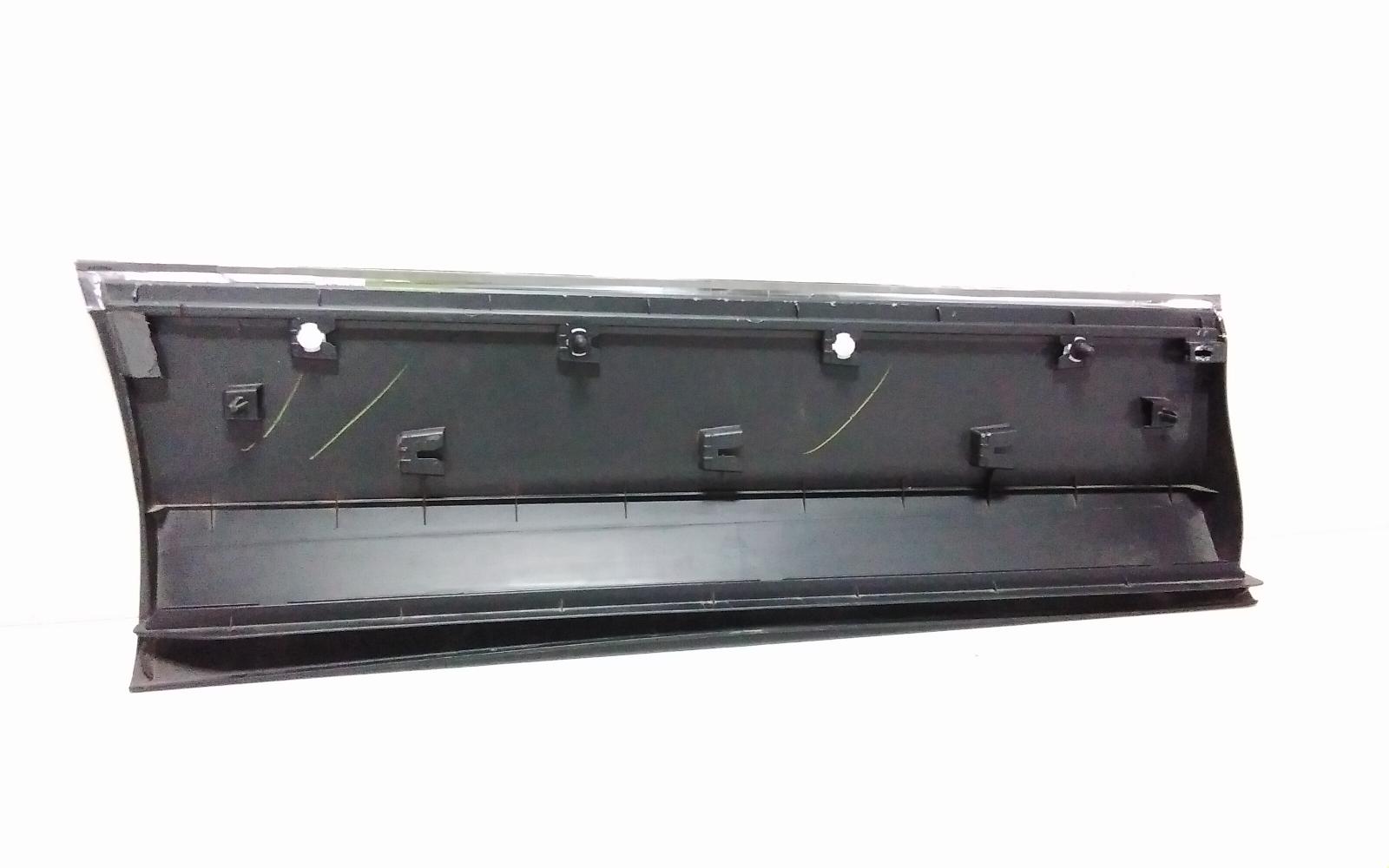 View Auto part Body/Door Mould Volkswagen Tiguan 2022