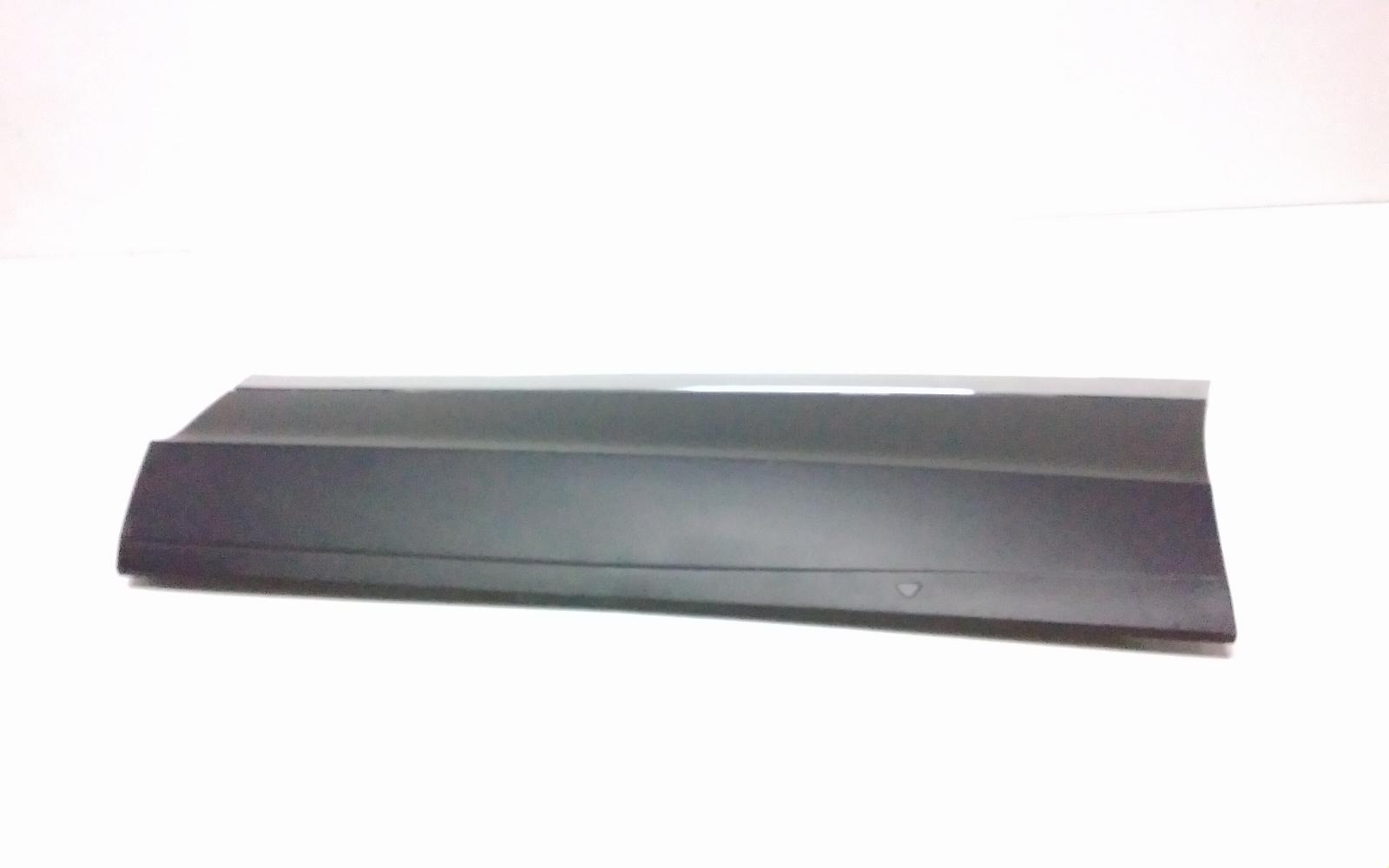 View Auto part Body/Door Mould Volkswagen Tiguan 2022