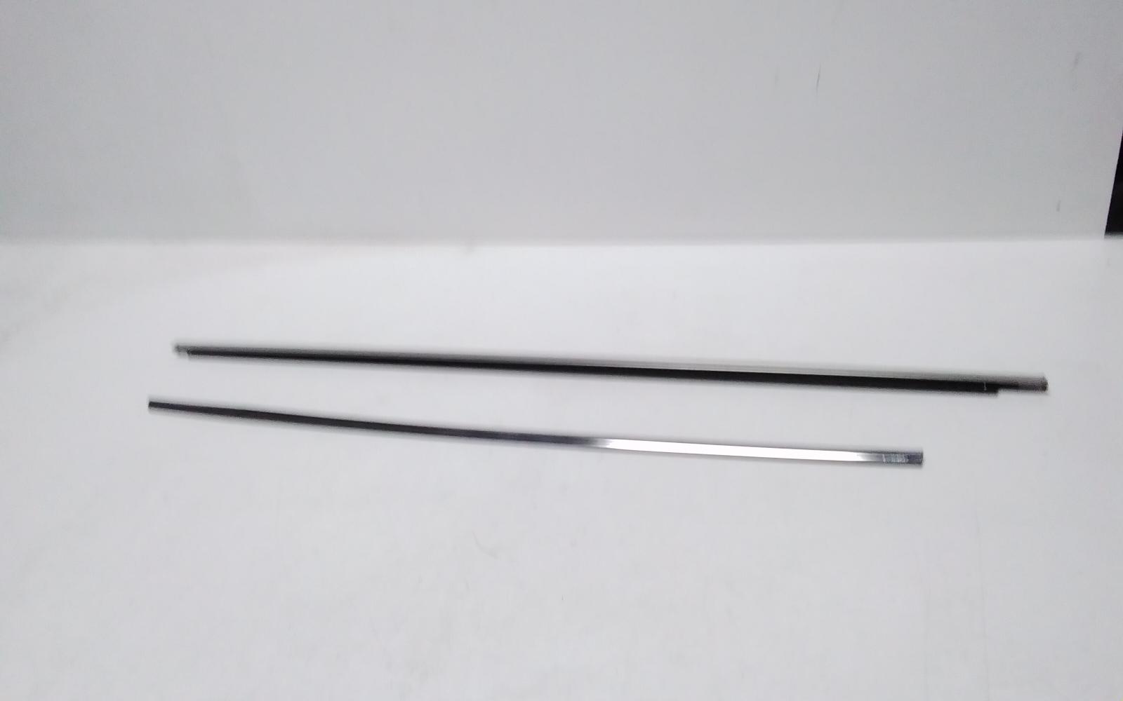 2022 Volkswagen Tiguan Body/Door Mould View Auto part Body/Door Mould Volkswagen Tiguan 2022